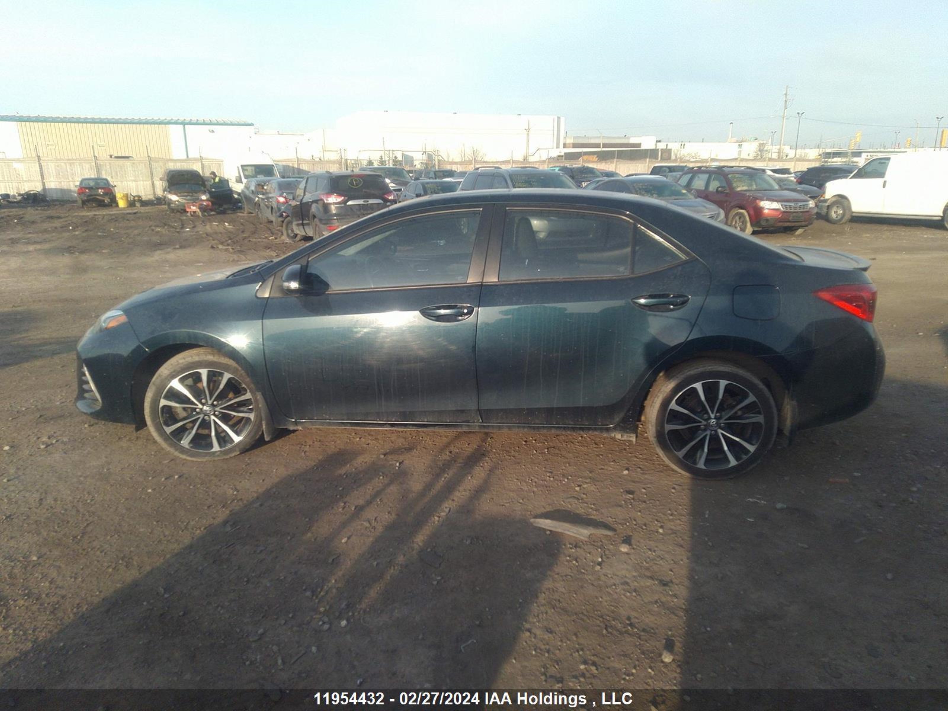 Photo 13 VIN: 2T1BURHE8KC180628 - TOYOTA COROLLA 