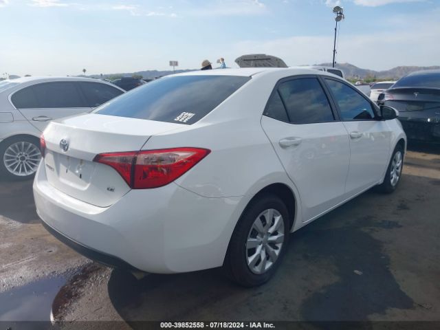 Photo 3 VIN: 2T1BURHE8KC228743 - TOYOTA COROLLA 