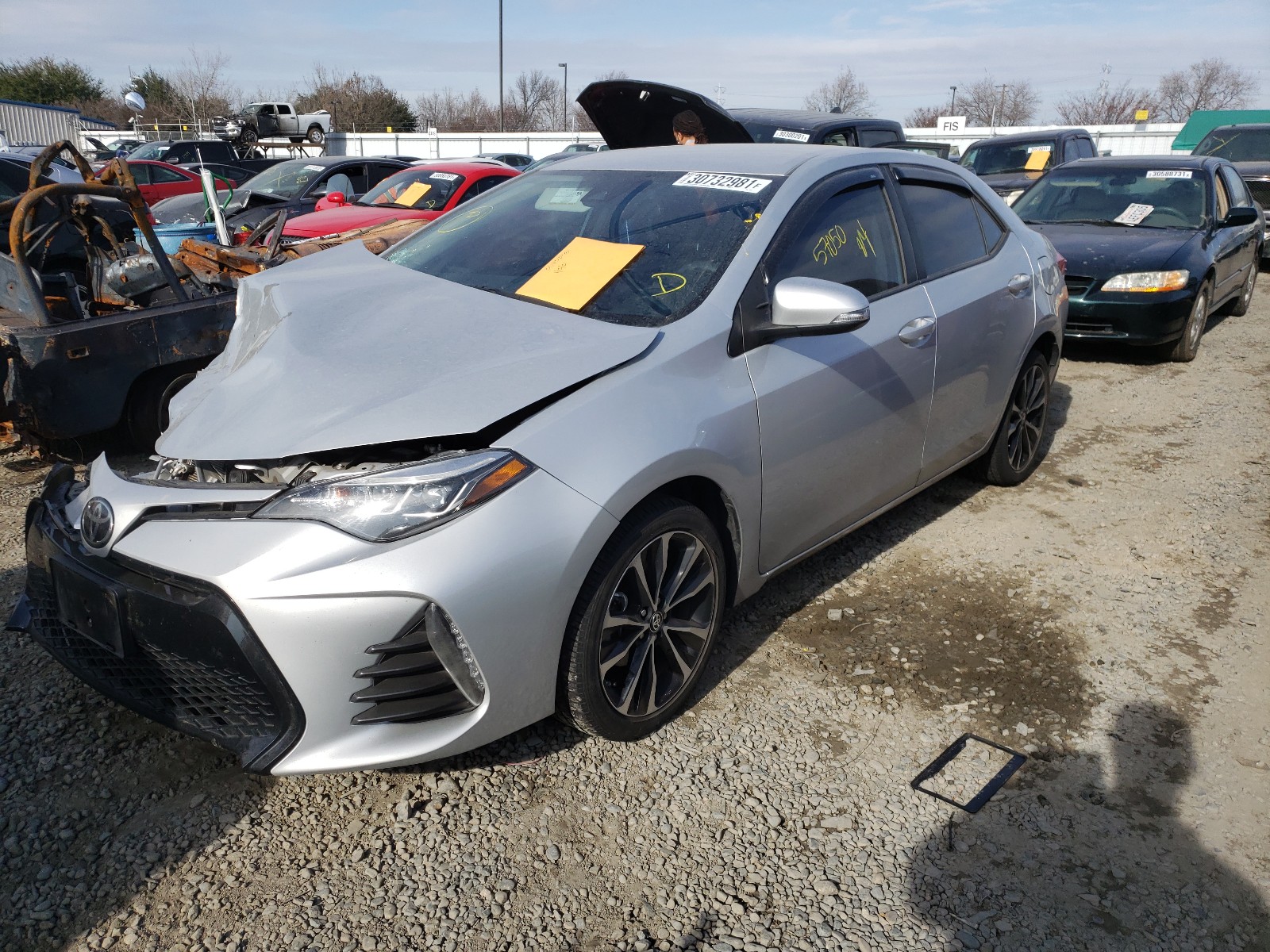 Photo 1 VIN: 2T1BURHE8KC232842 - TOYOTA COROLLA L 