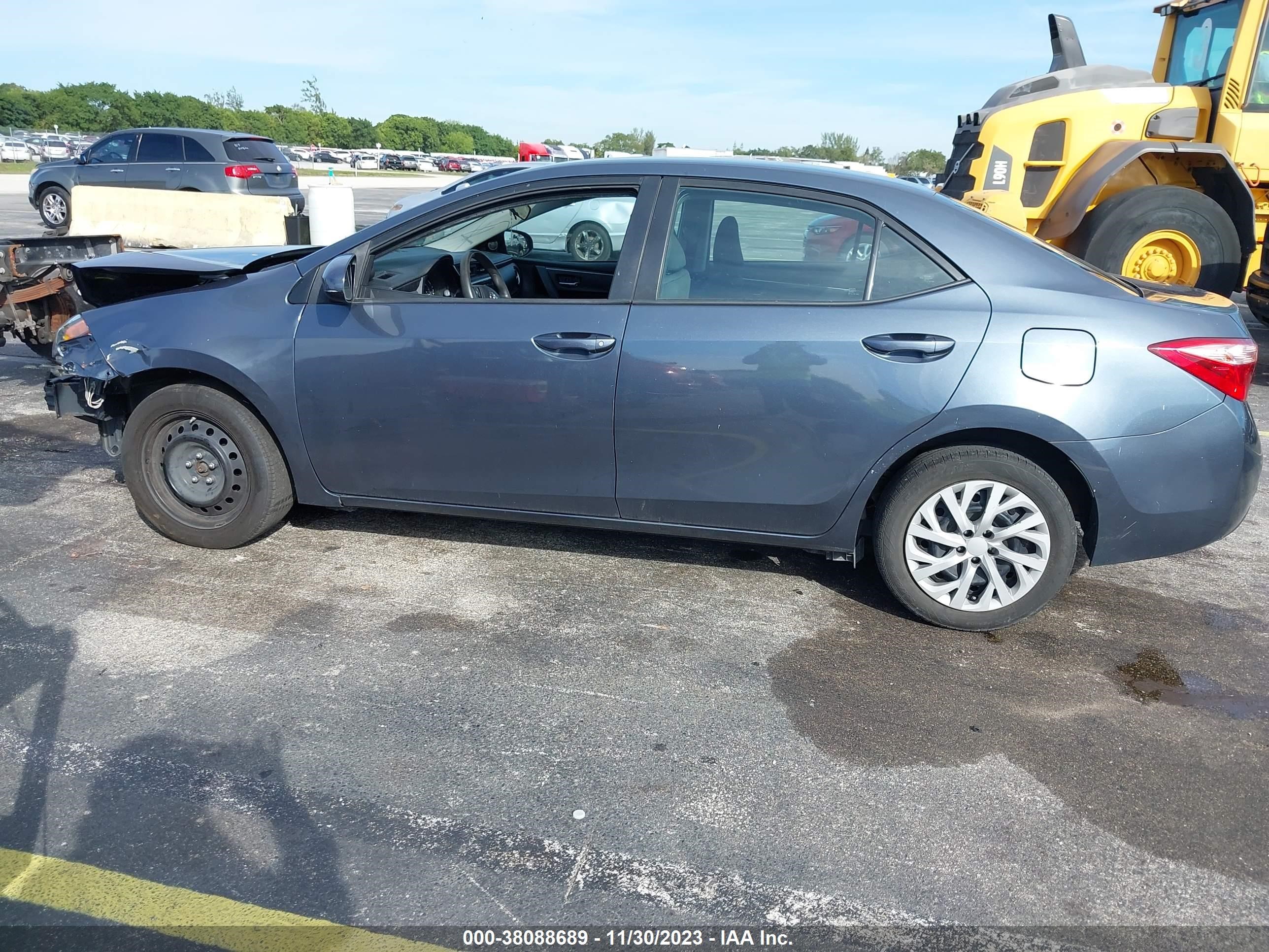 Photo 13 VIN: 2T1BURHE8KC241704 - TOYOTA COROLLA 