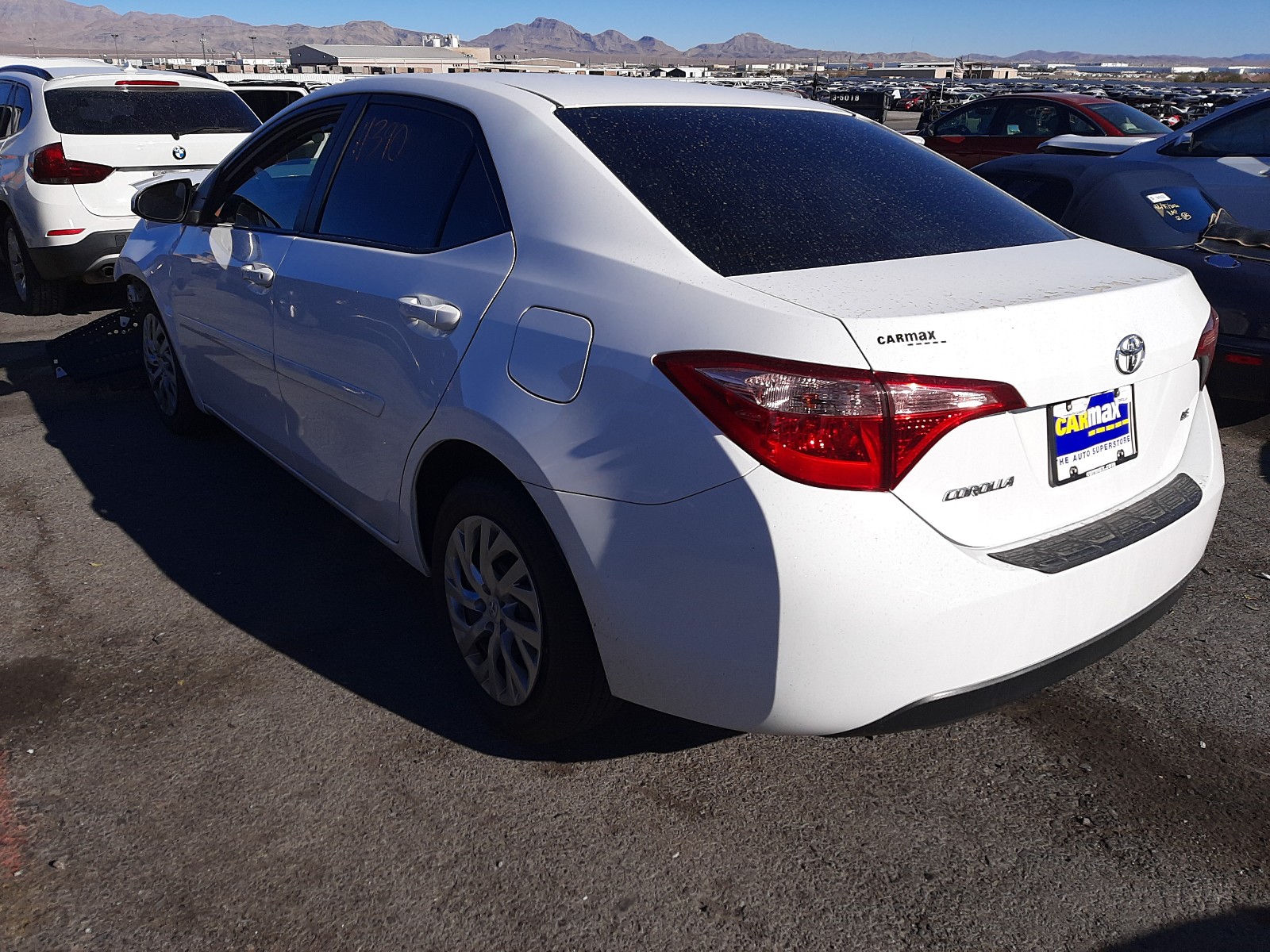 Photo 2 VIN: 2T1BURHE8KC246658 - TOYOTA COROLLA L 