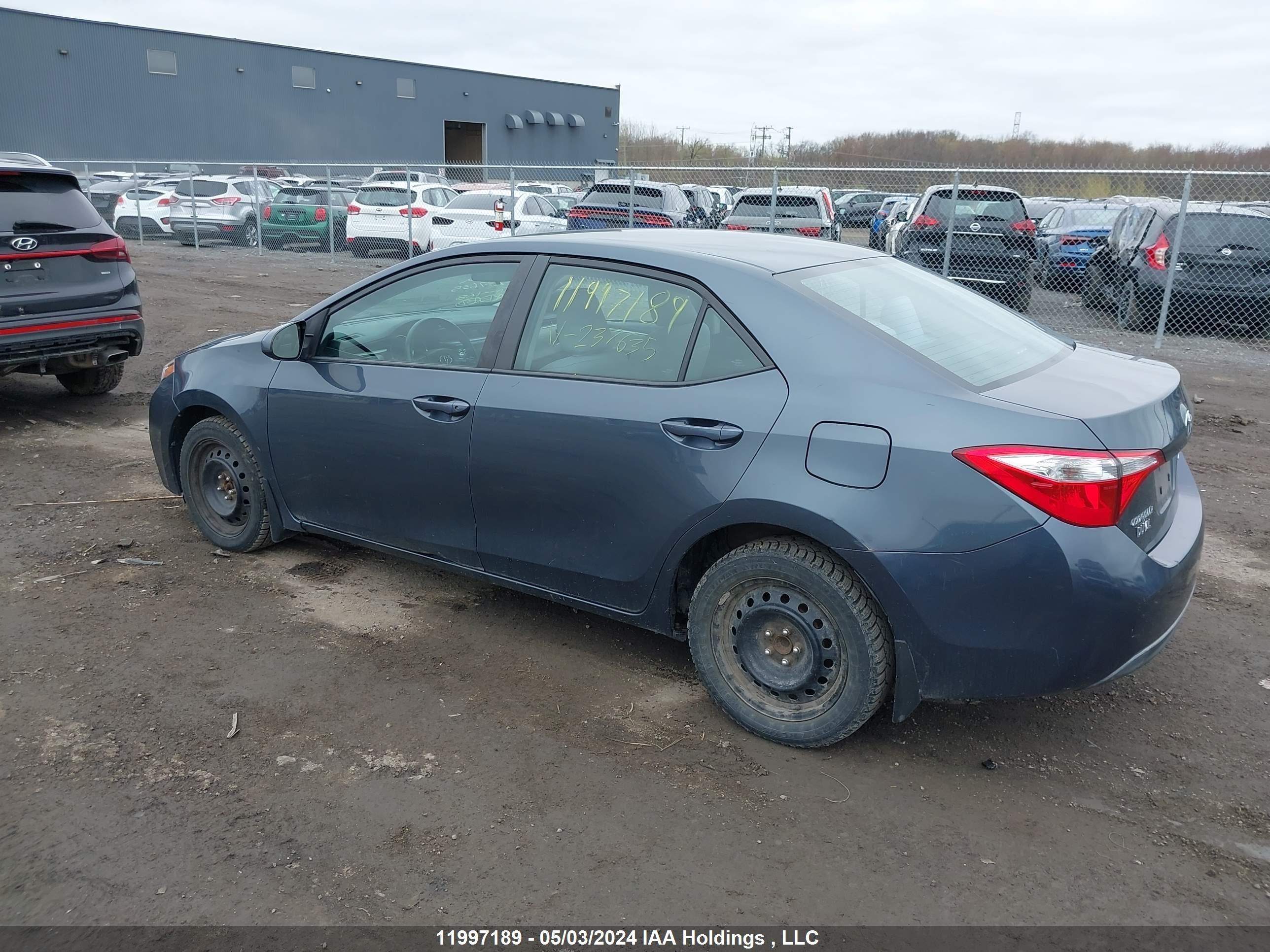 Photo 2 VIN: 2T1BURHE9FC237635 - TOYOTA COROLLA 