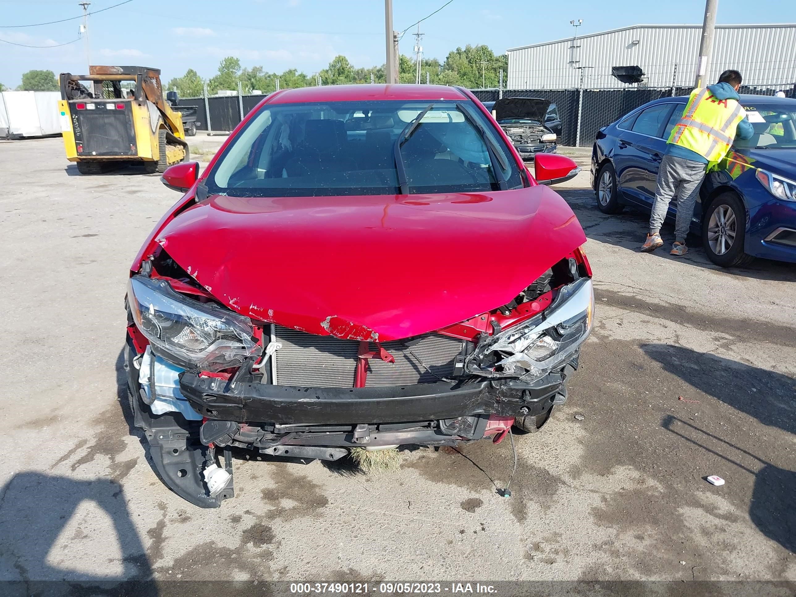 Photo 5 VIN: 2T1BURHE9FC417374 - TOYOTA COROLLA 