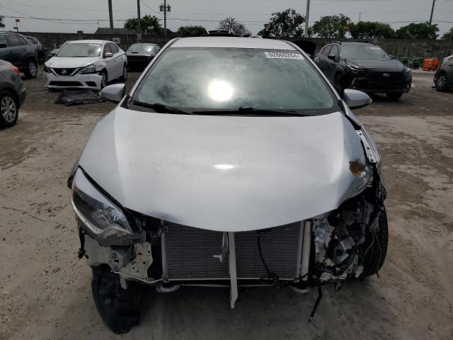 Photo 4 VIN: 2T1BURHE9FC468938 - TOYOTA COROLLA L 