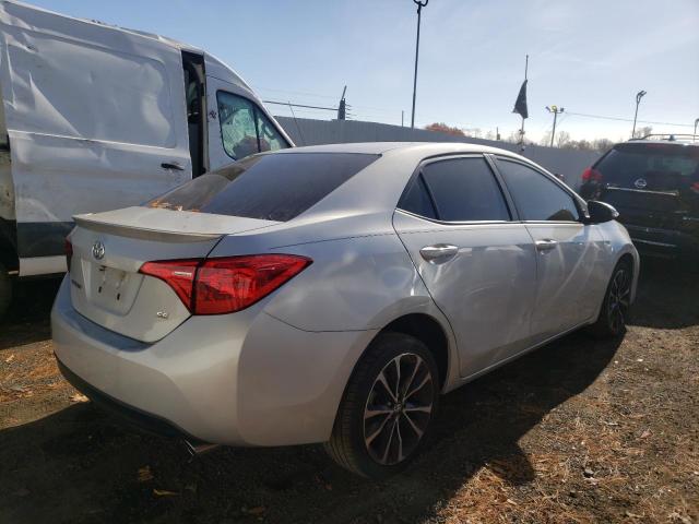 Photo 3 VIN: 2T1BURHE9JC008431 - TOYOTA COROLLA L 