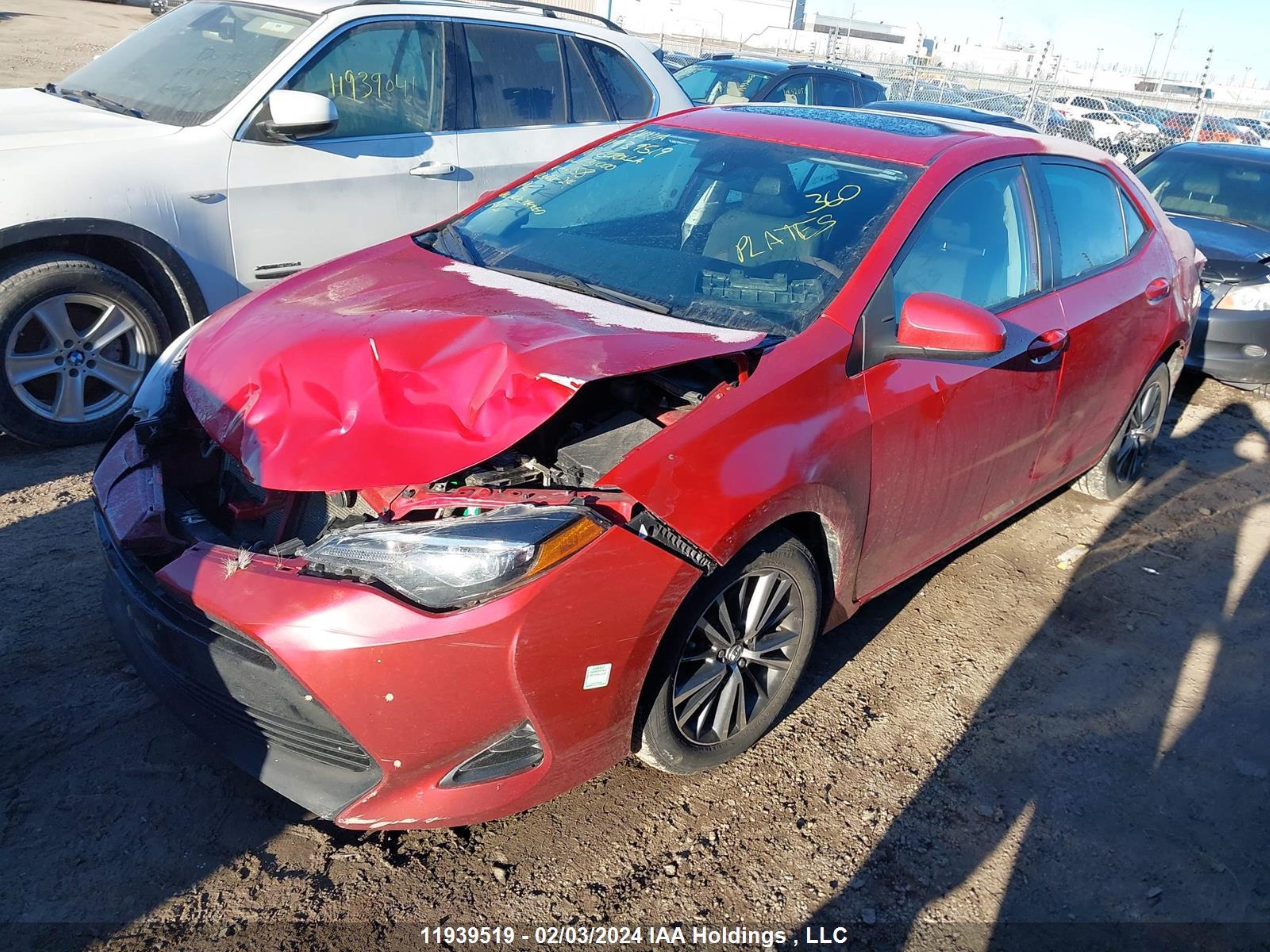 Photo 1 VIN: 2T1BURHE9JC031000 - TOYOTA COROLLA 