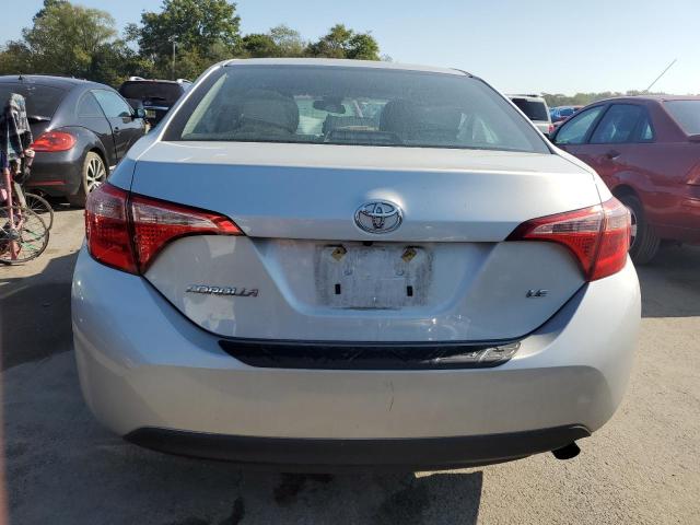 Photo 5 VIN: 2T1BURHE9JC047519 - TOYOTA COROLLA 