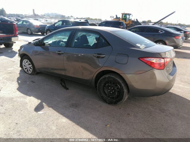 Photo 2 VIN: 2T1BURHE9JC115530 - TOYOTA COROLLA 