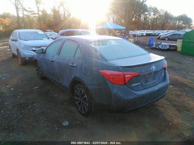 Photo 2 VIN: 2T1BURHE9JC977520 - TOYOTA COROLLA 