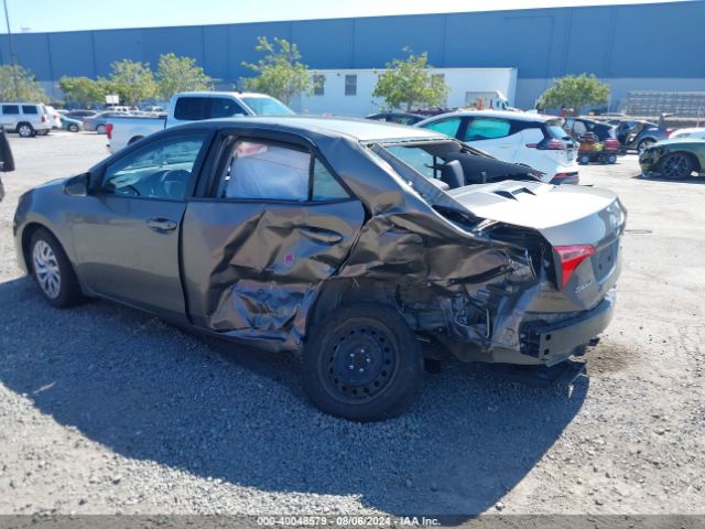 Photo 2 VIN: 2T1BURHE9KC137416 - TOYOTA COROLLA 