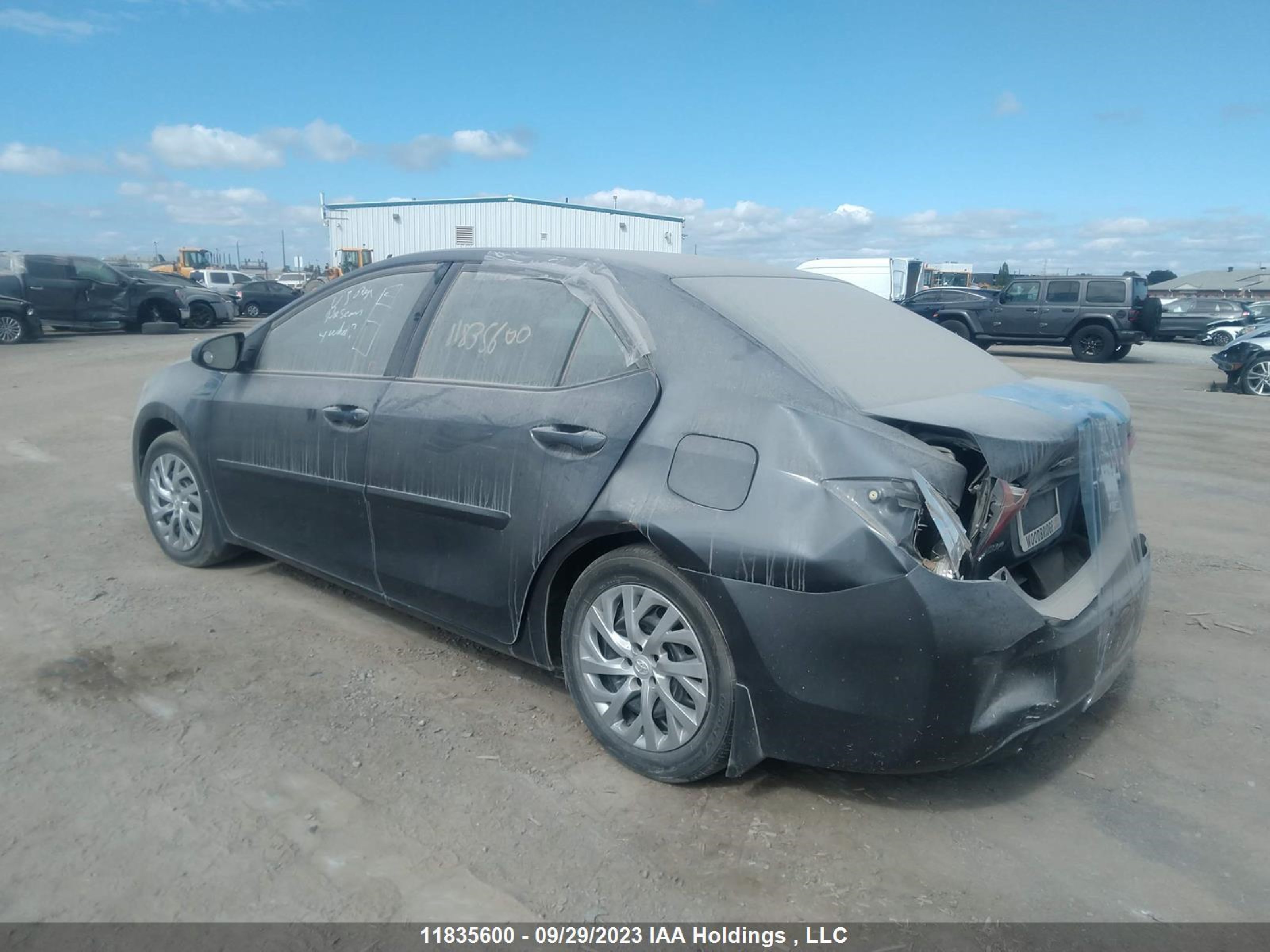 Photo 2 VIN: 2T1BURHE9KC245986 - TOYOTA COROLLA 