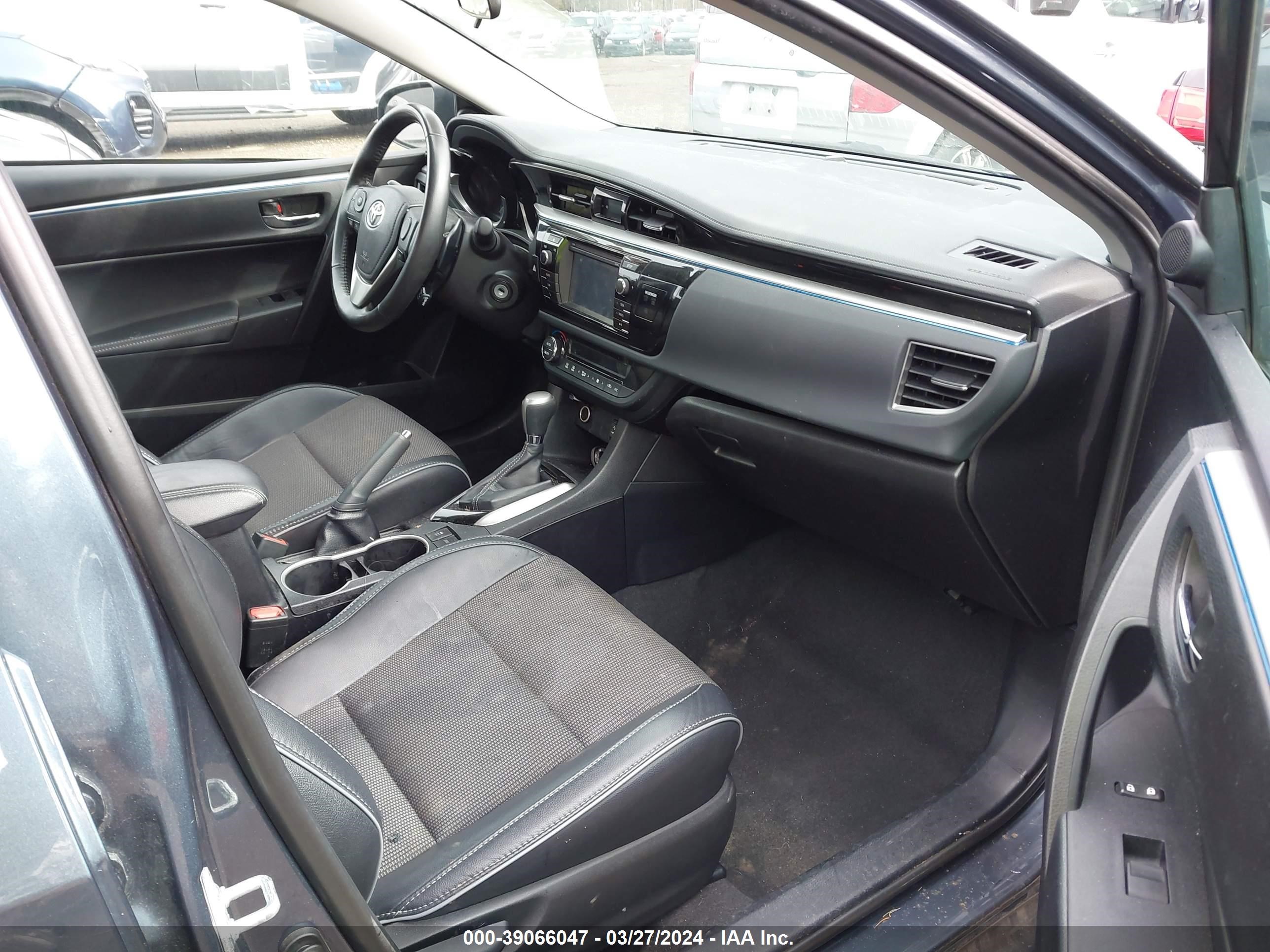 Photo 4 VIN: 2T1BURHEXFC380951 - TOYOTA COROLLA 