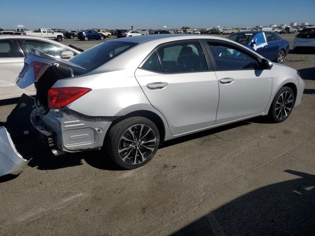 Photo 2 VIN: 2T1BURHEXJC063888 - TOYOTA COROLLA L 