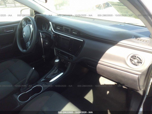 Photo 4 VIN: 2T1BURHEXJC068637 - TOYOTA COROLLA 