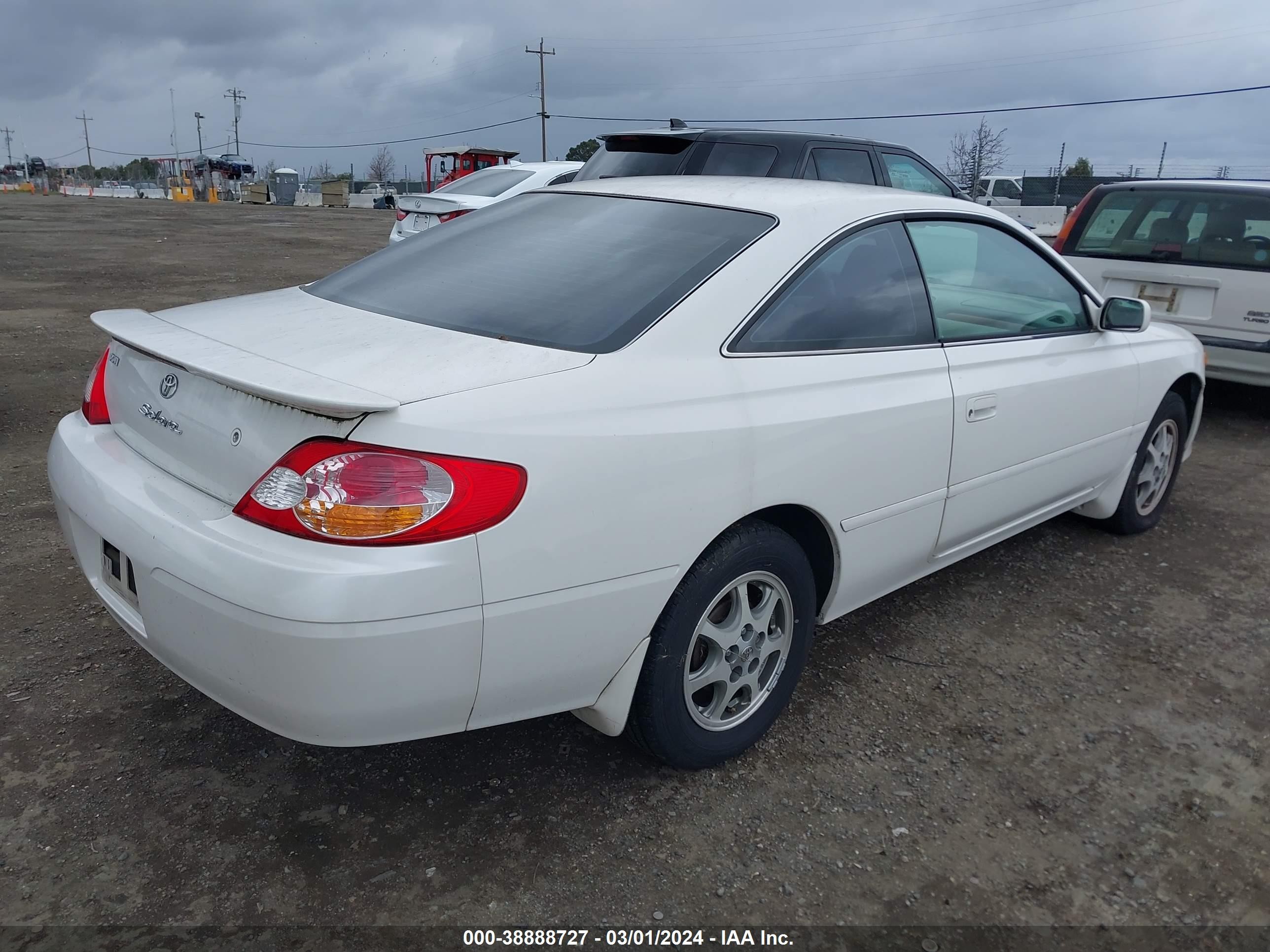 Photo 3 VIN: 2T1CE22P12C015037 - TOYOTA CAMRY SOLARA 