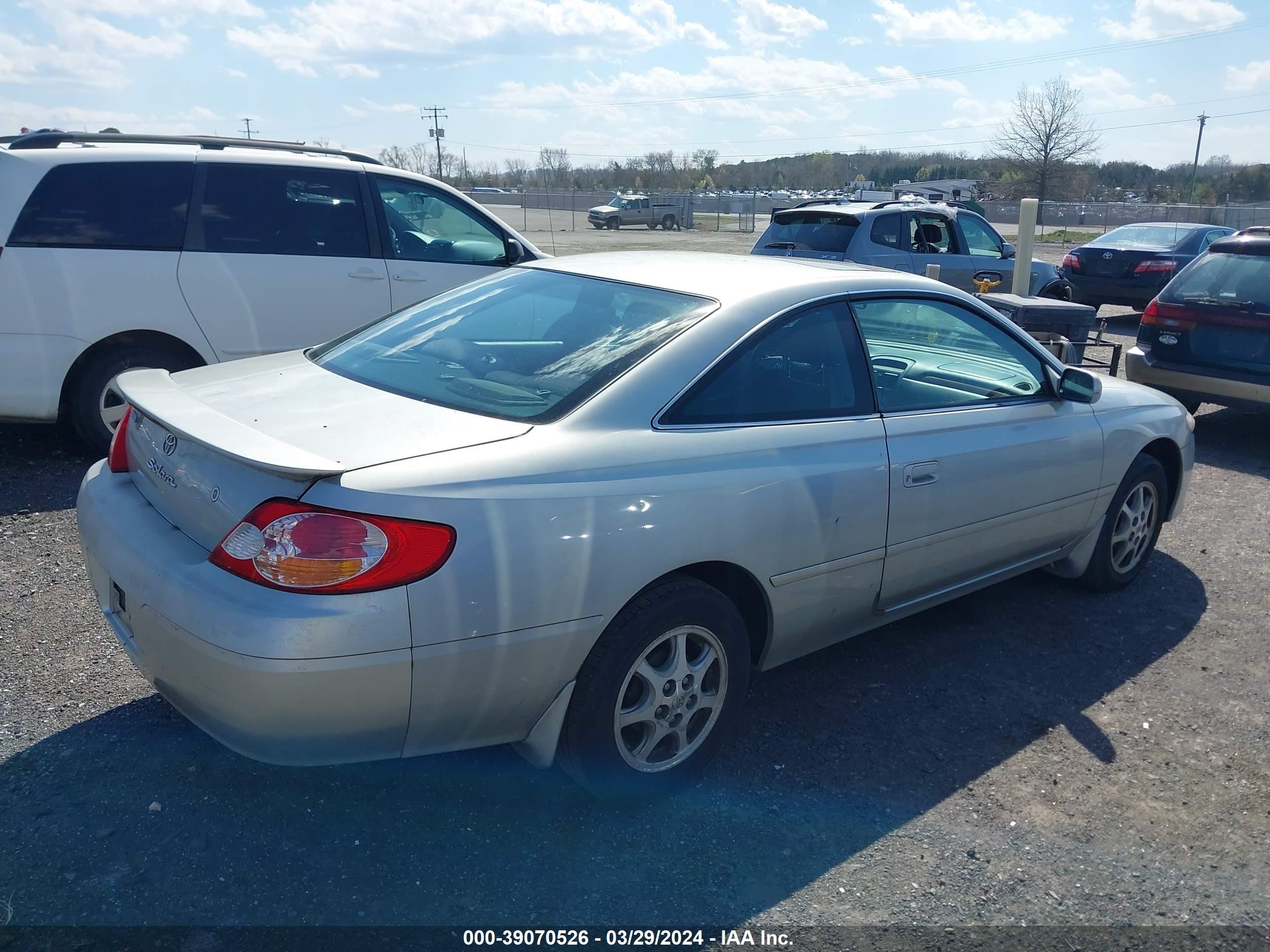 Photo 3 VIN: 2T1CE22P82C005539 - TOYOTA CAMRY SOLARA 