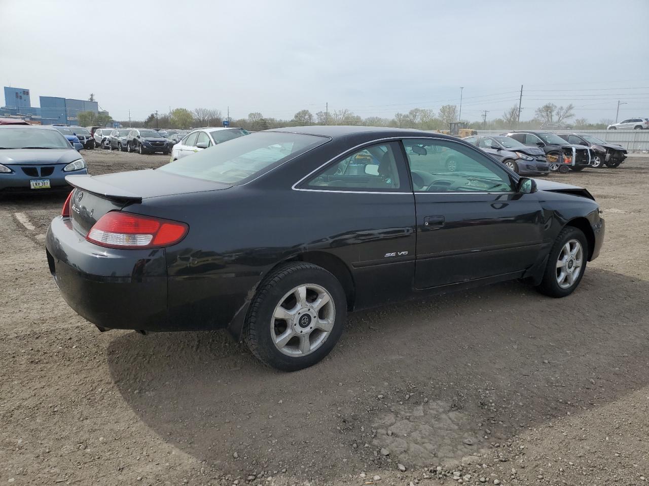 Photo 2 VIN: 2T1CF22P7YC359350 - TOYOTA CAMRY SOLARA 