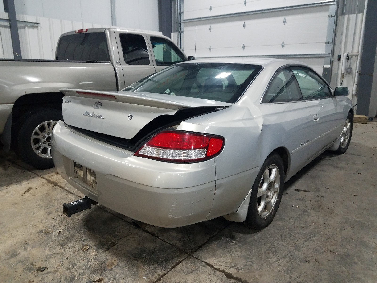 Photo 3 VIN: 2T1CF22P9YC262568 - TOYOTA SOLARA 