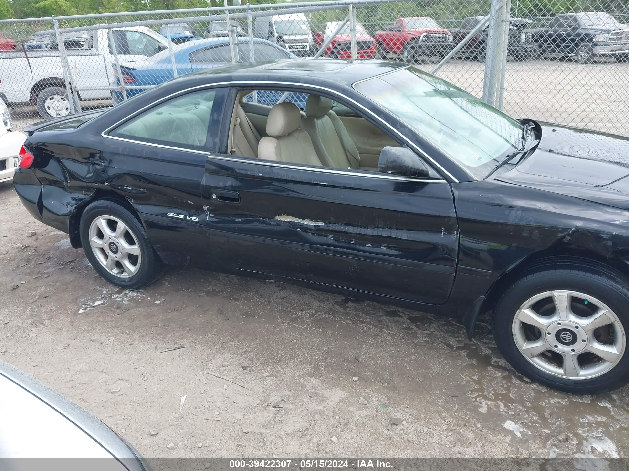 Photo 12 VIN: 2T1CF28P0YC384100 - TOYOTA CAMRY SOLARA 