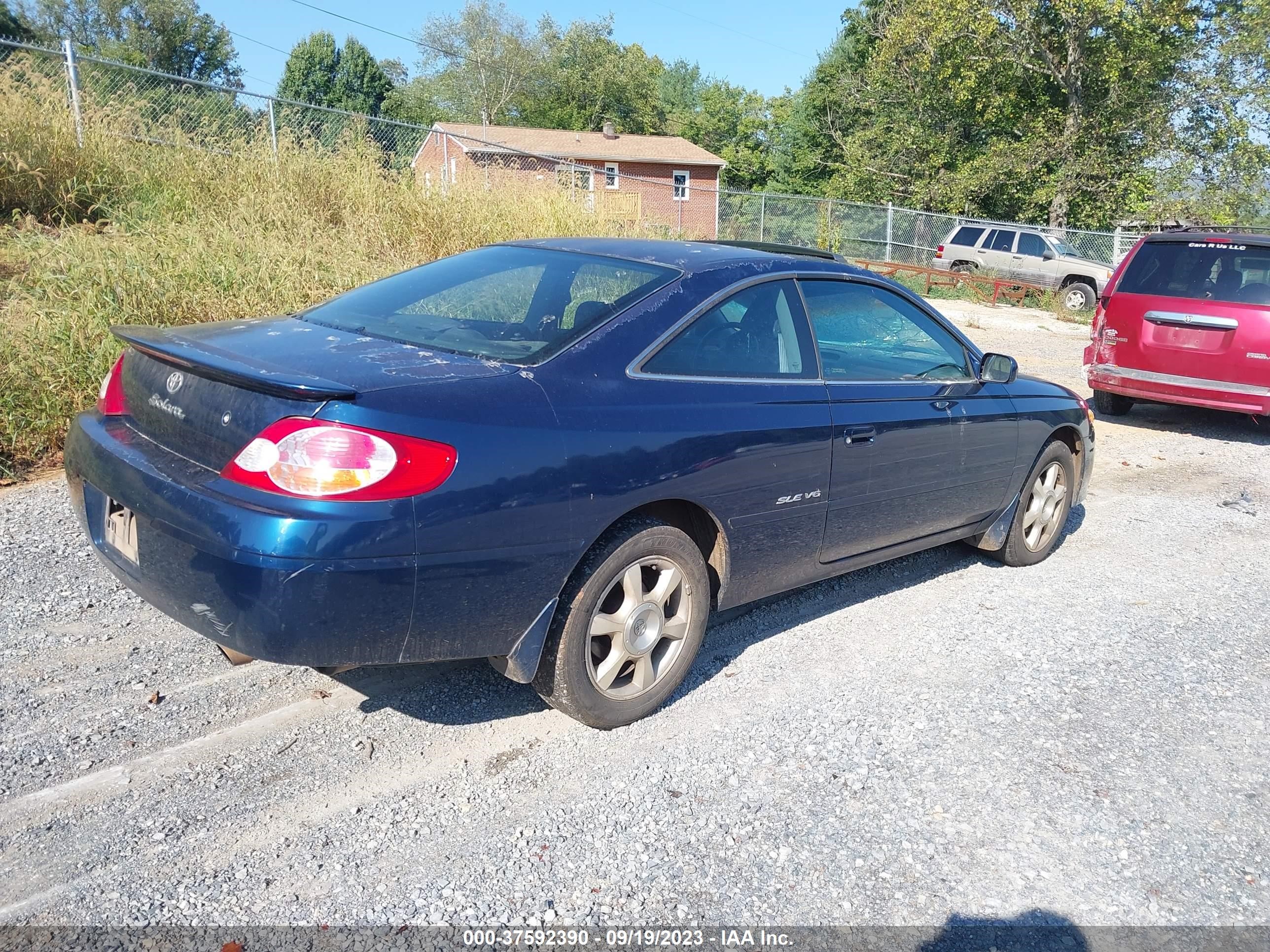 Photo 3 VIN: 2T1CF28P12C597161 - TOYOTA CAMRY SOLARA 