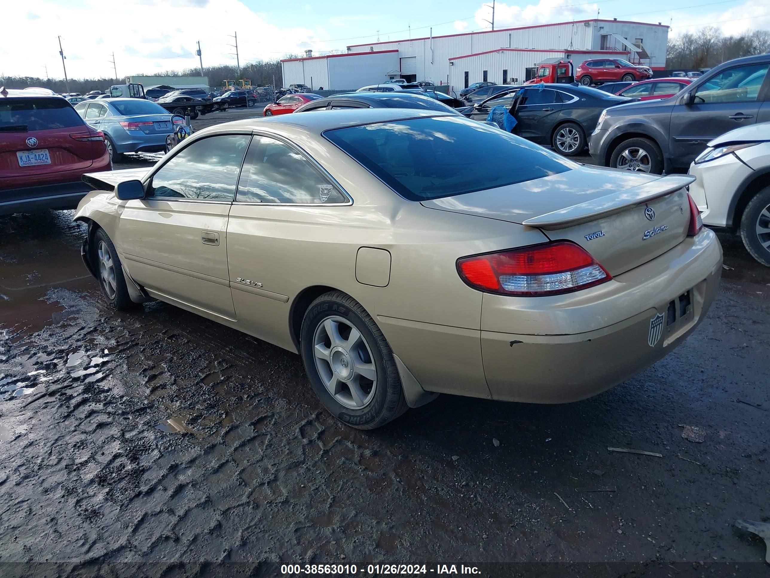 Photo 2 VIN: 2T1CF28P2YC332225 - TOYOTA CAMRY SOLARA 