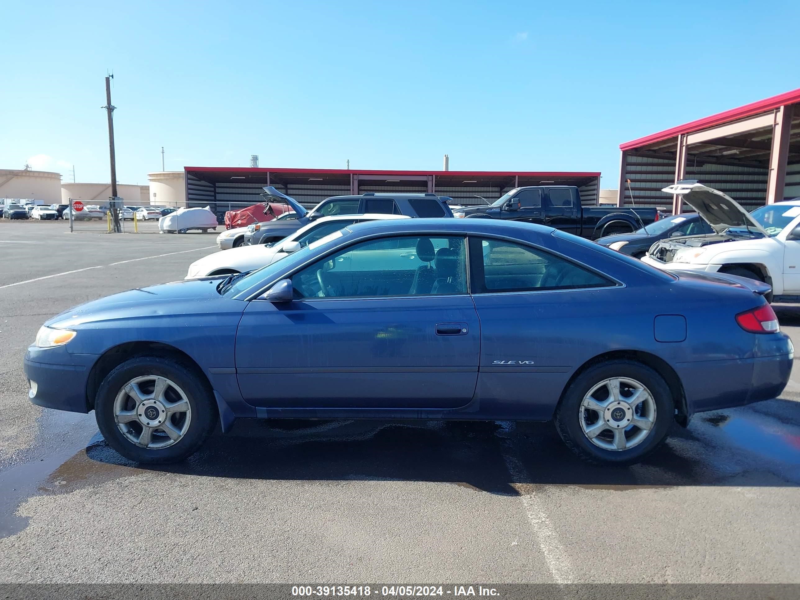 Photo 13 VIN: 2T1CF28P2YC384230 - TOYOTA CAMRY SOLARA 