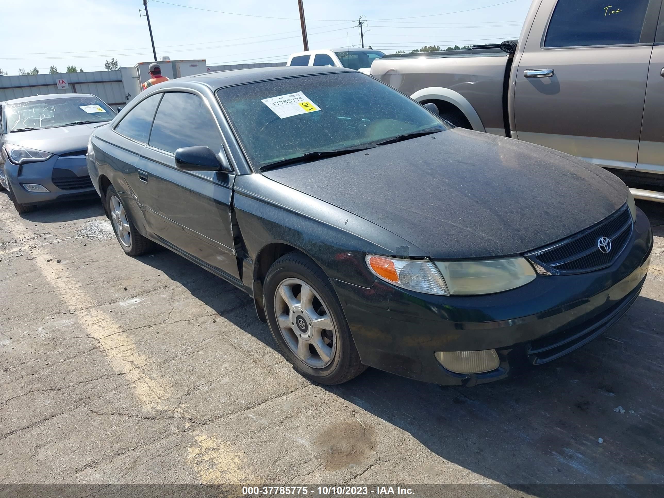 Photo 0 VIN: 2T1CF28P4YC380955 - TOYOTA CAMRY SOLARA 