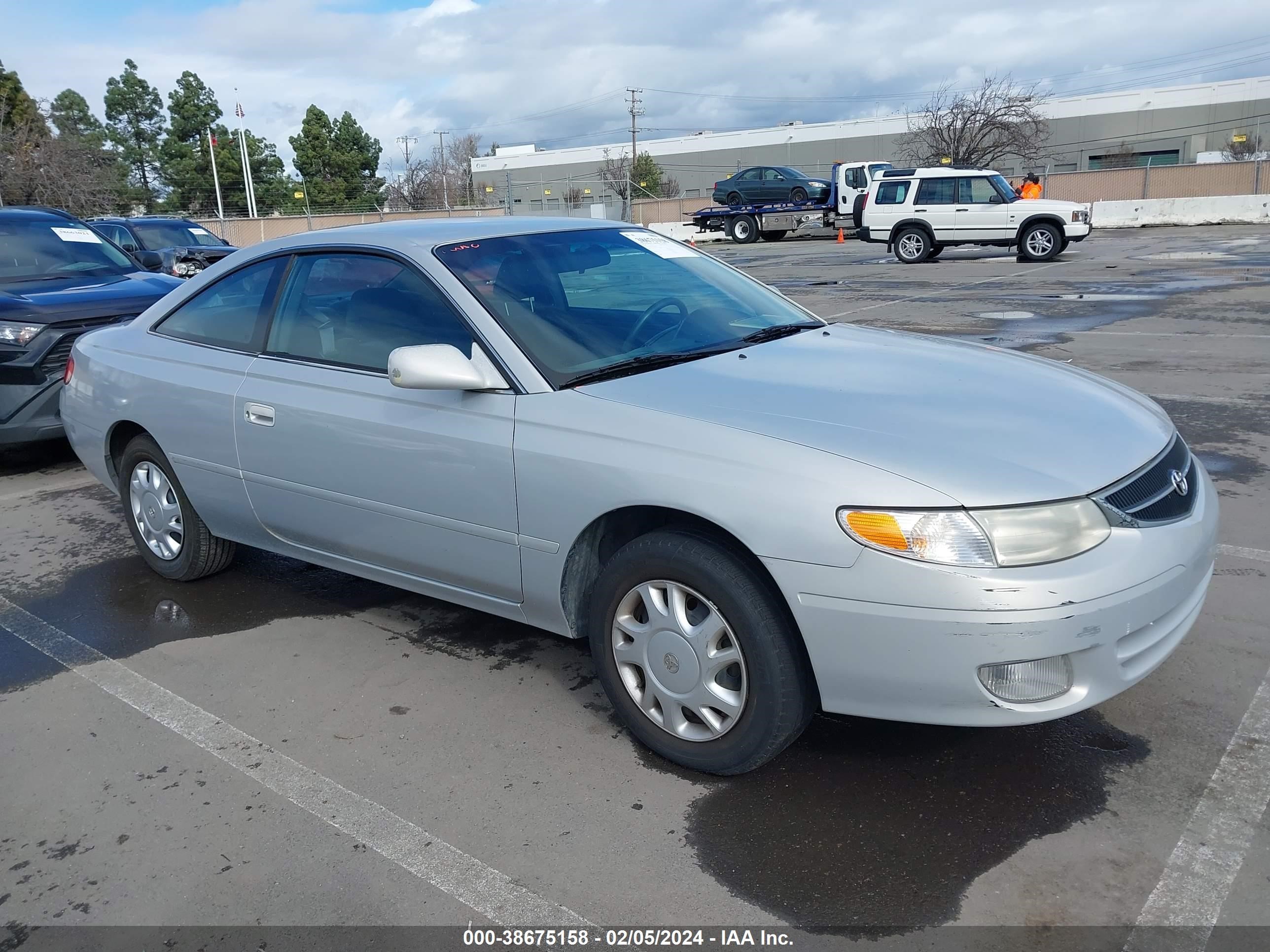 Photo 0 VIN: 2T1CG22P01C424946 - TOYOTA CAMRY SOLARA 