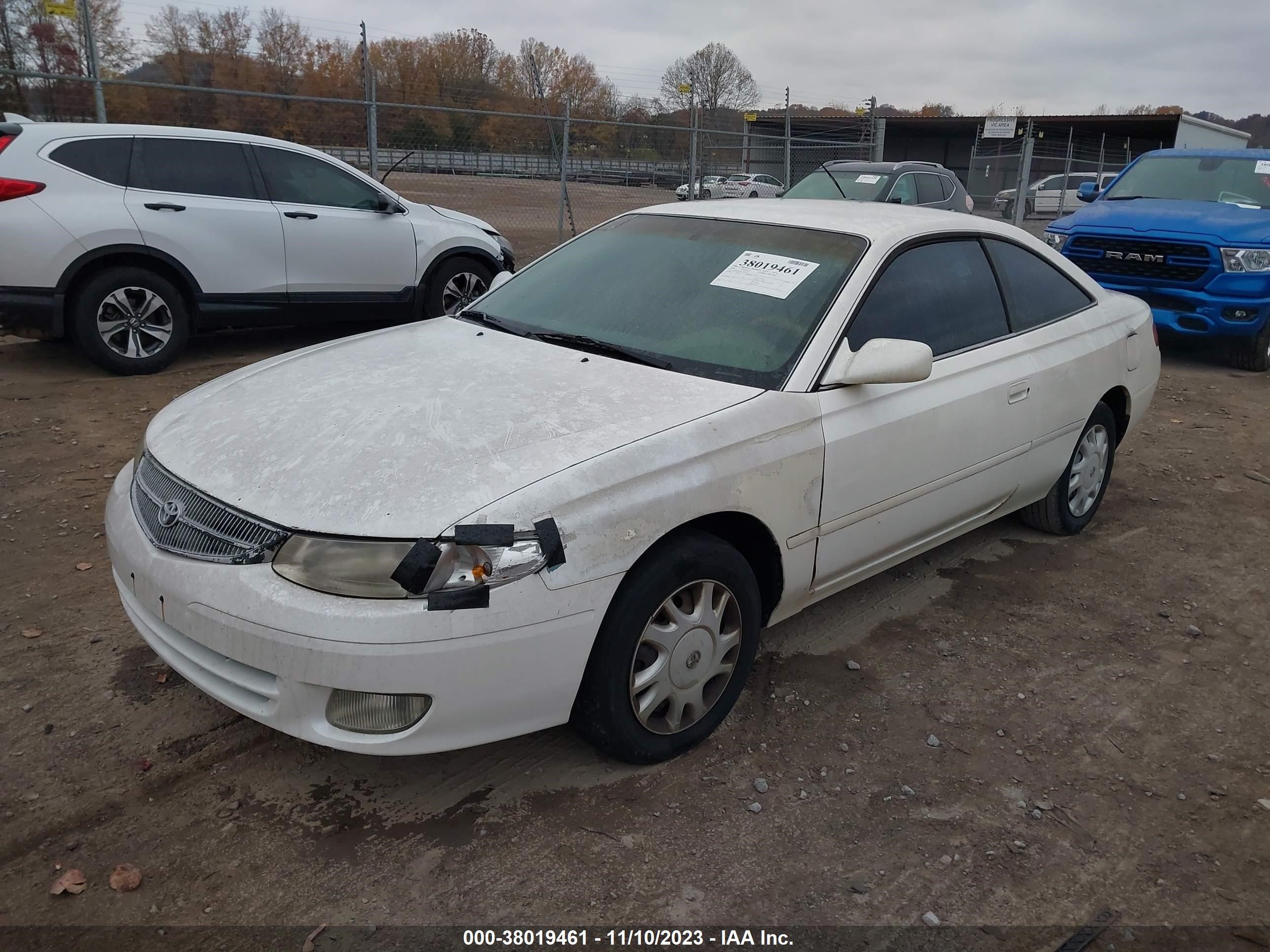 Photo 1 VIN: 2T1CG22P0YC332102 - TOYOTA CAMRY SOLARA 