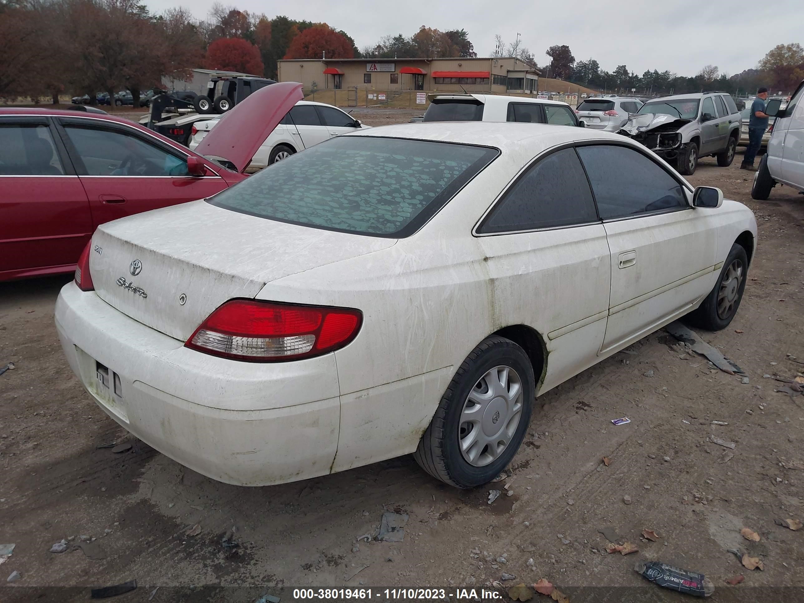 Photo 3 VIN: 2T1CG22P0YC332102 - TOYOTA CAMRY SOLARA 