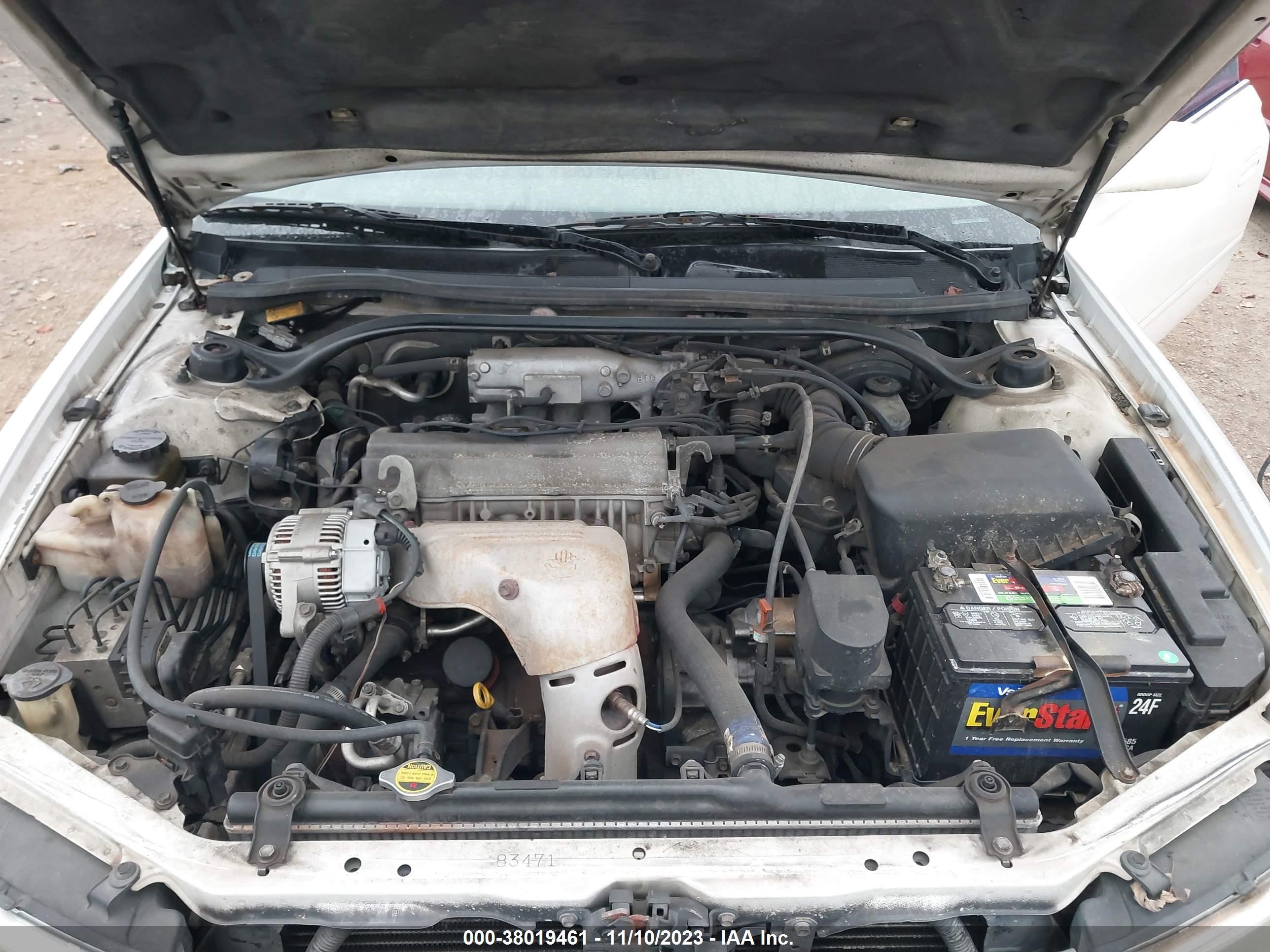 Photo 9 VIN: 2T1CG22P0YC332102 - TOYOTA CAMRY SOLARA 