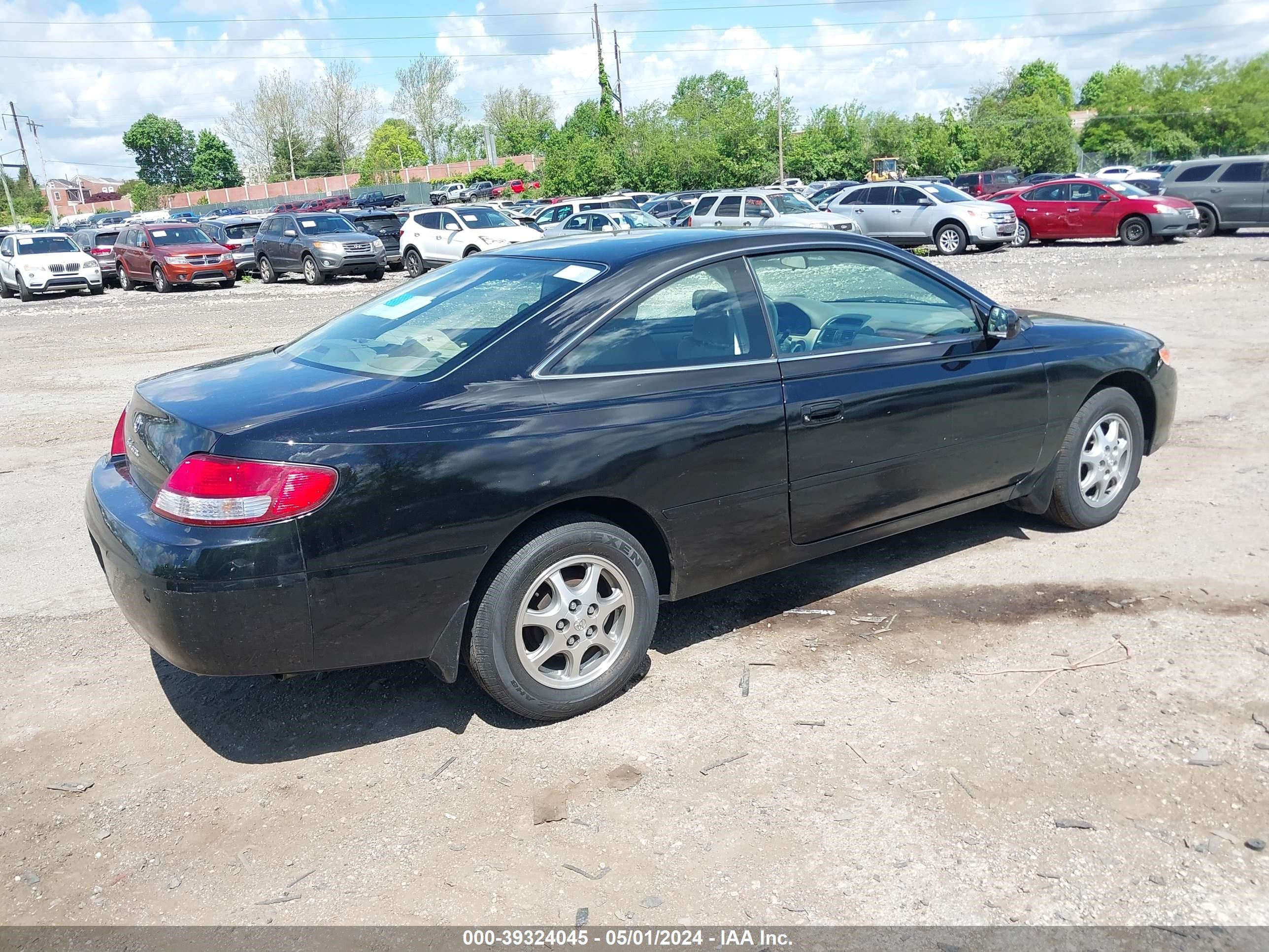 Photo 3 VIN: 2T1CG22P4YC328263 - TOYOTA CAMRY SOLARA 