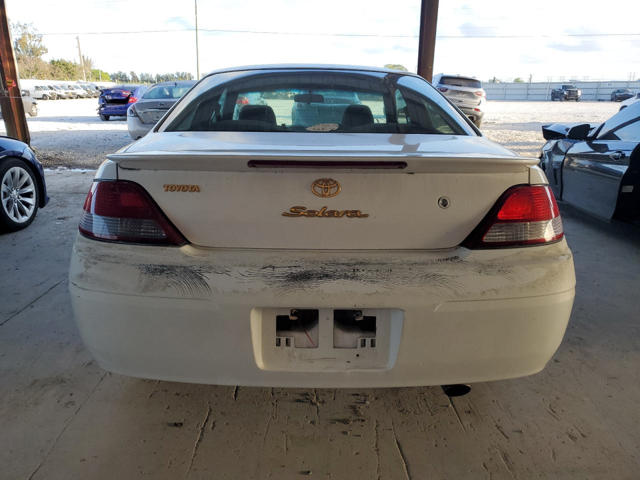 Photo 5 VIN: 2T1CG22P5YC401401 - TOYOTA CAMRY SOLARA 