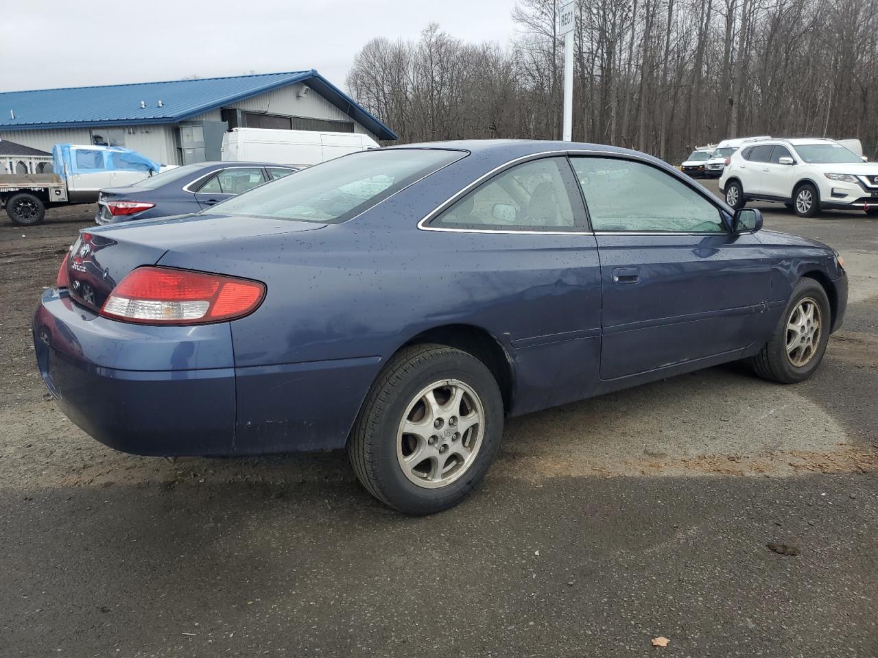 Photo 2 VIN: 2T1CG22P8YC366885 - TOYOTA CAMRY SOLARA 