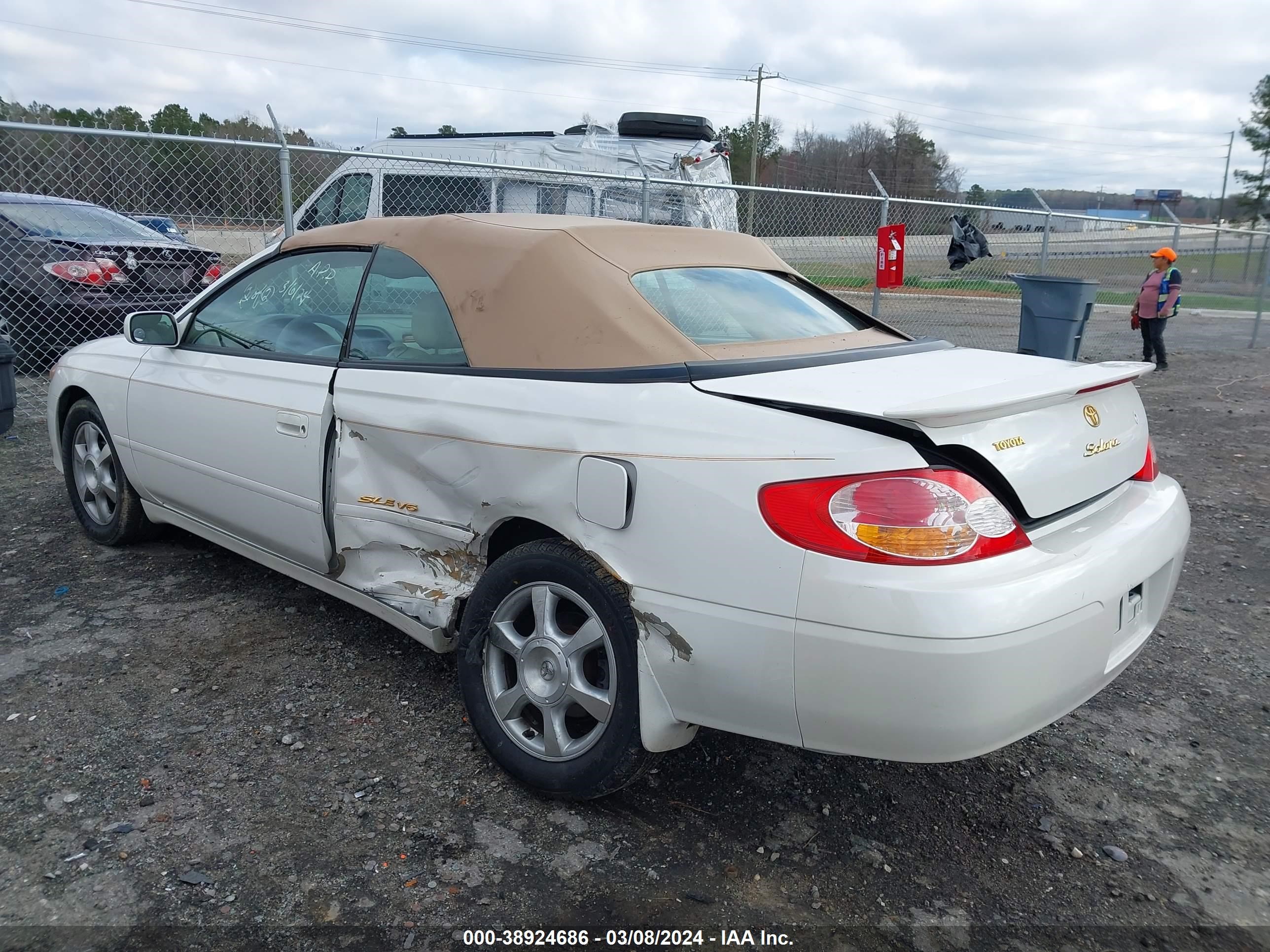 Photo 2 VIN: 2T1FF22P02C589350 - TOYOTA CAMRY SOLARA 