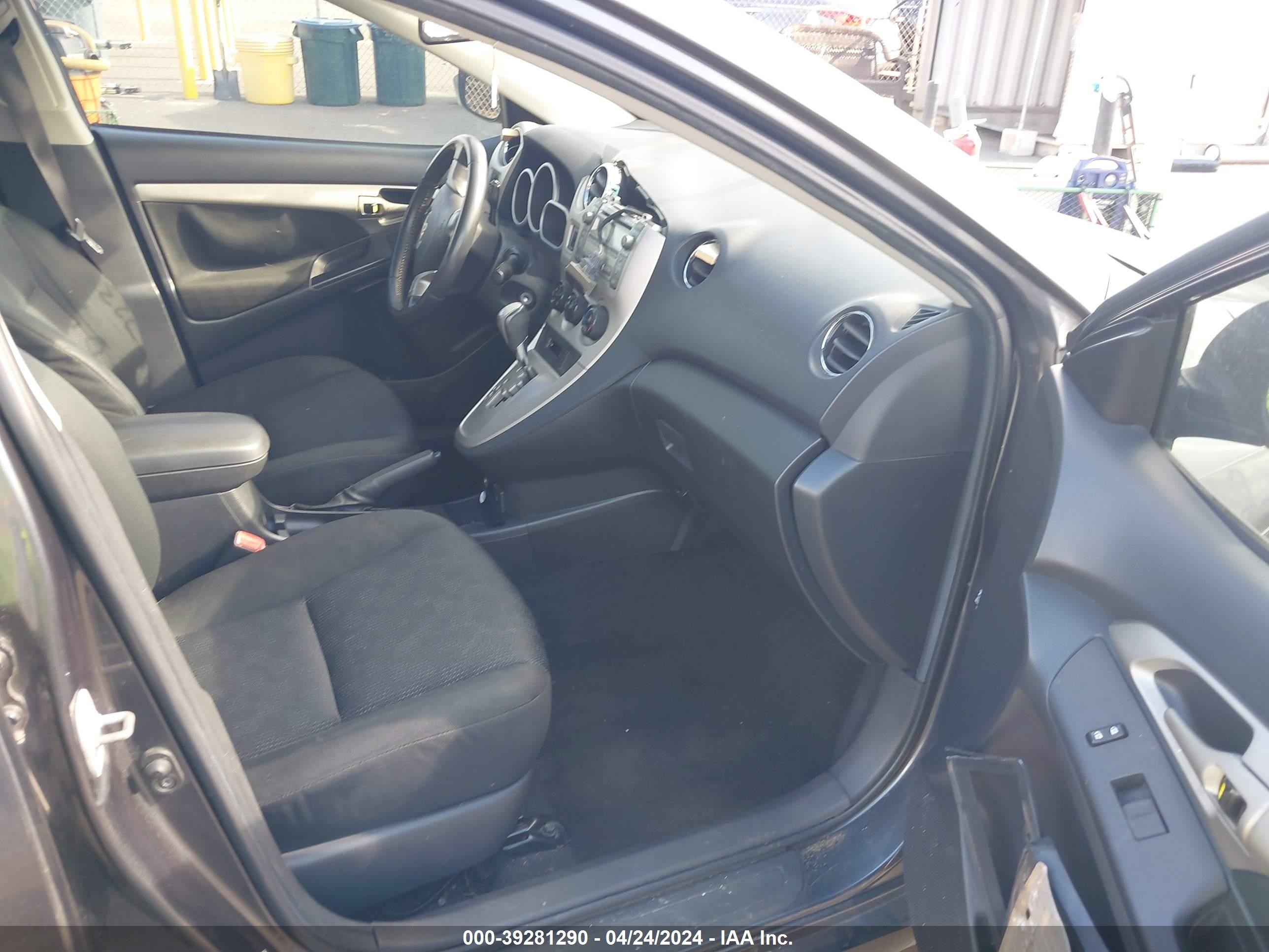 Photo 4 VIN: 2T1KE40E09C010852 - TOYOTA MATRIX 