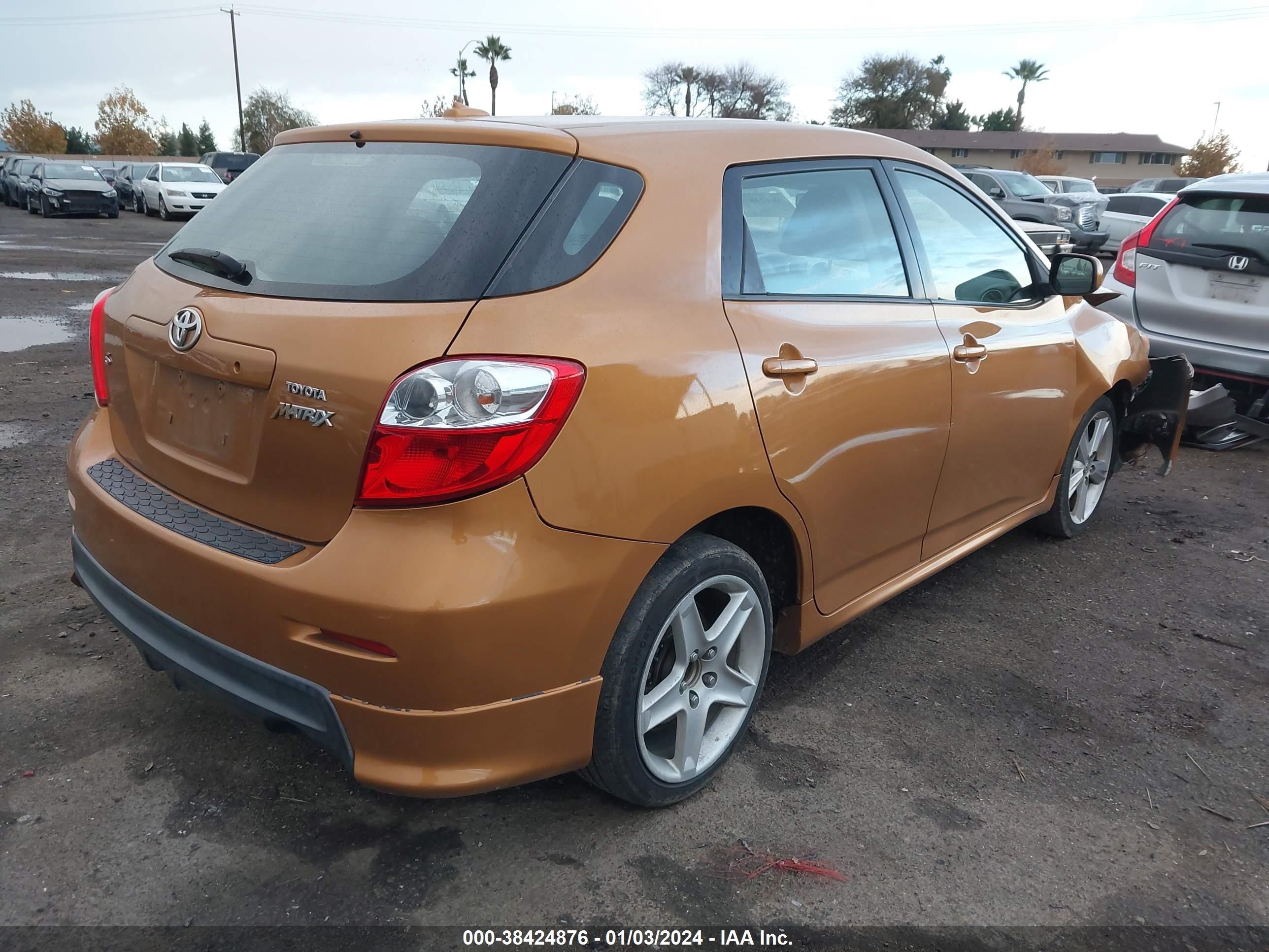 Photo 3 VIN: 2T1KE40E09C025836 - TOYOTA MATRIX 