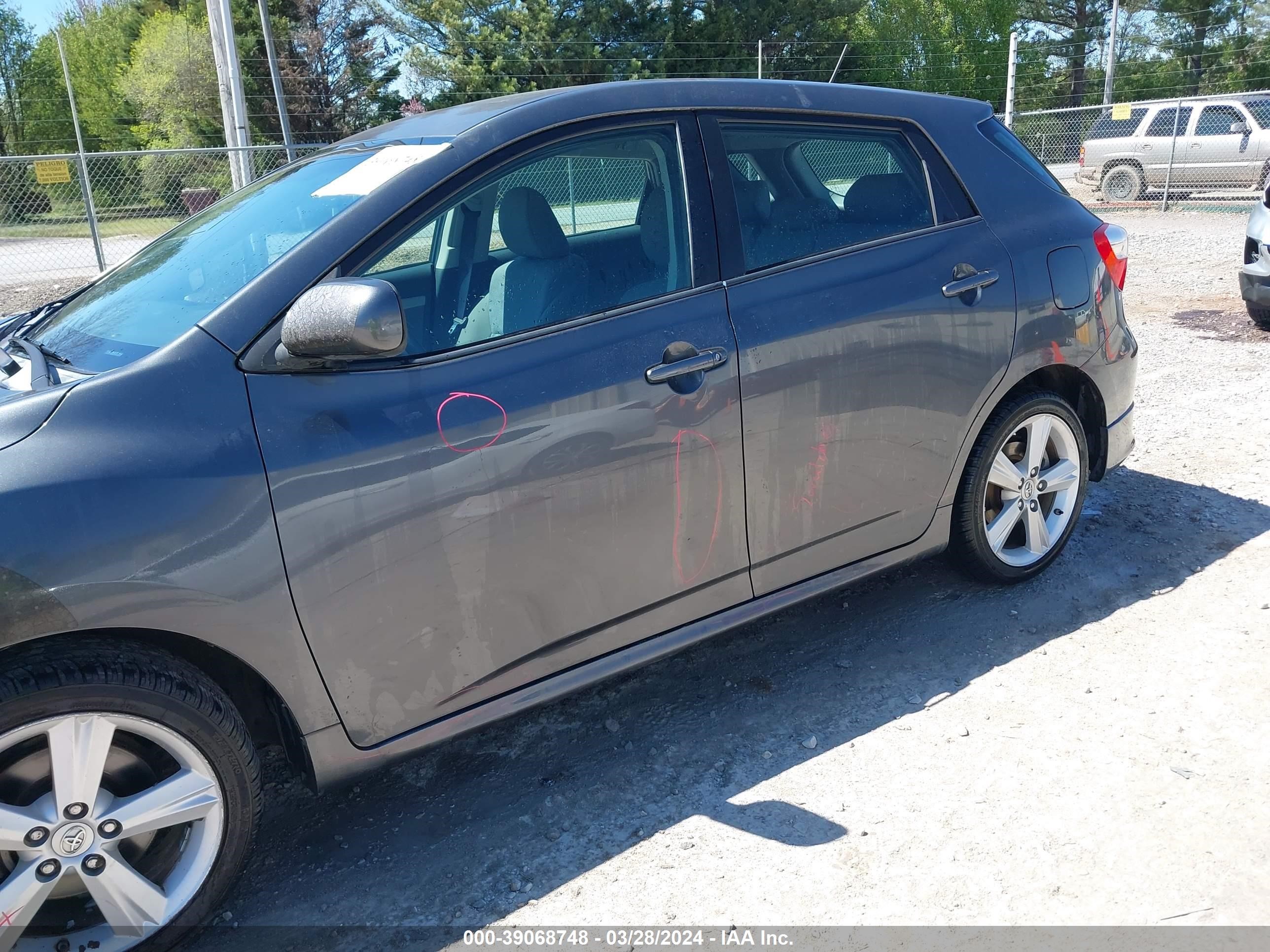 Photo 5 VIN: 2T1KE40E19C011556 - TOYOTA MATRIX 