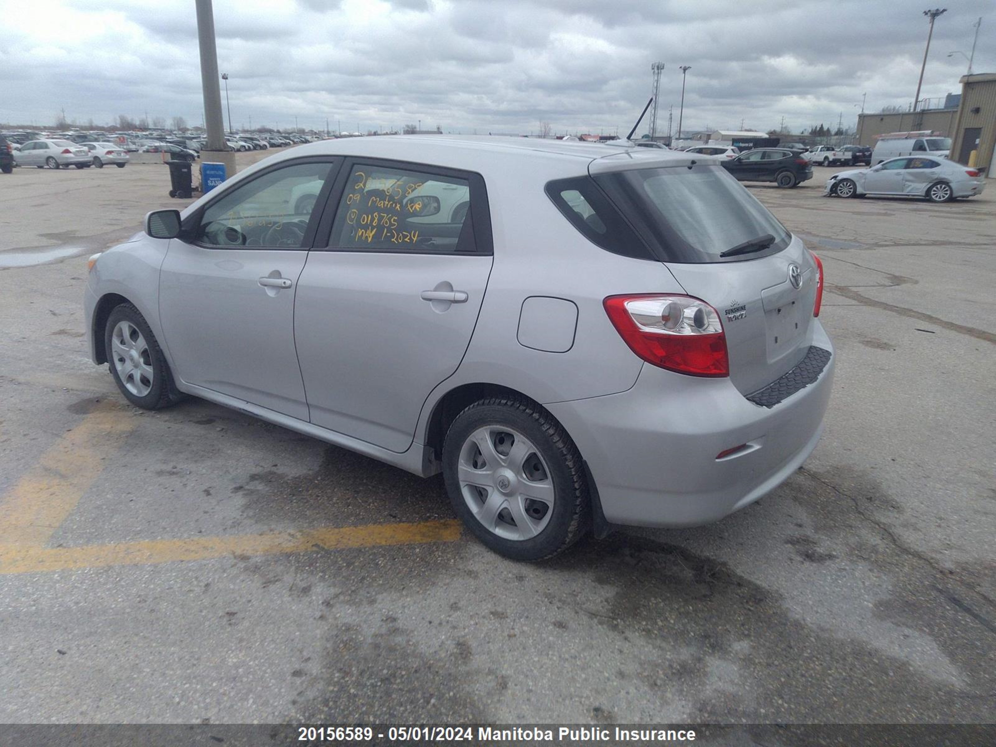 Photo 2 VIN: 2T1KE40E19C018765 - TOYOTA MATRIX 