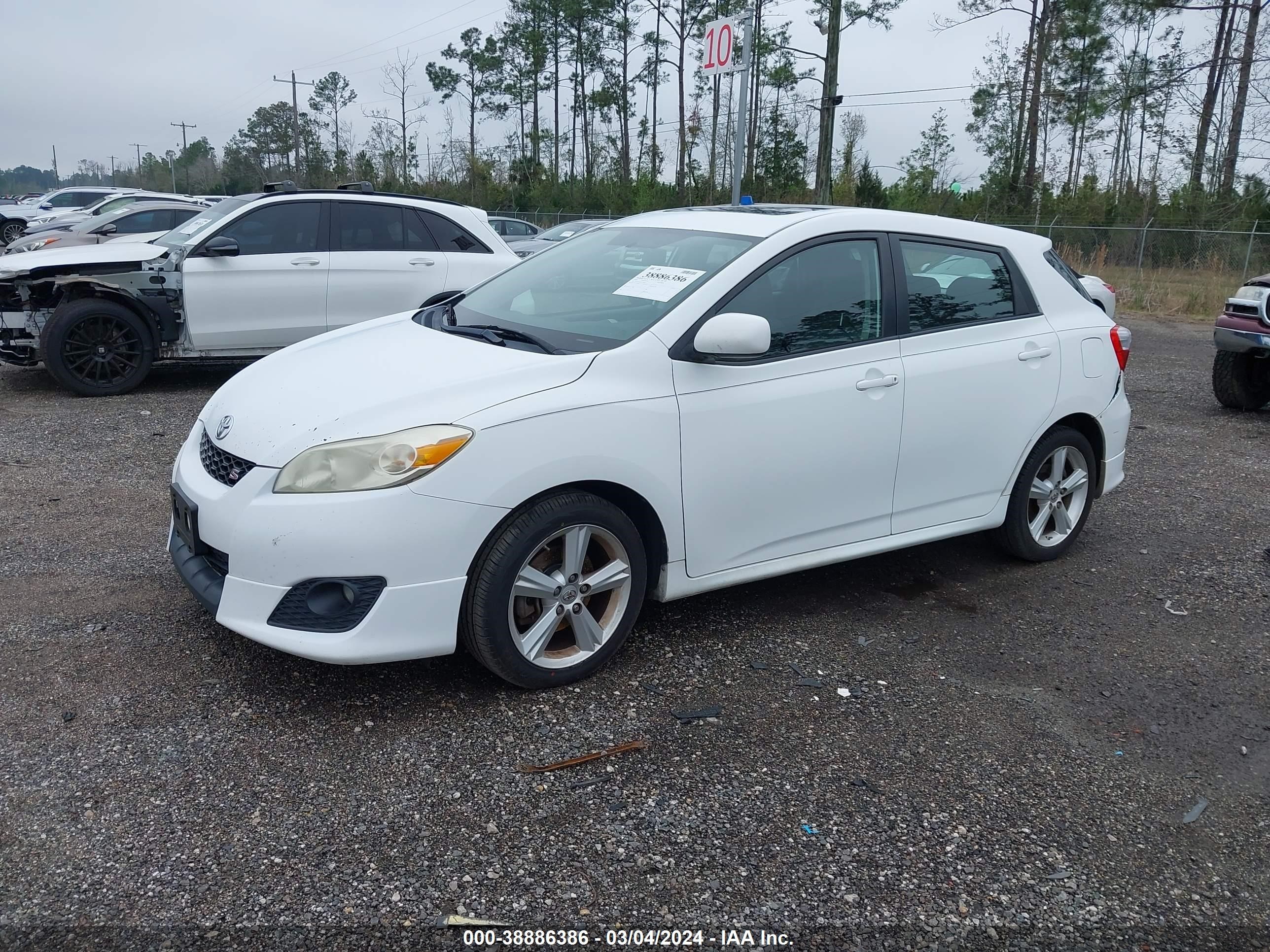 Photo 1 VIN: 2T1KE40E19C023982 - TOYOTA MATRIX 