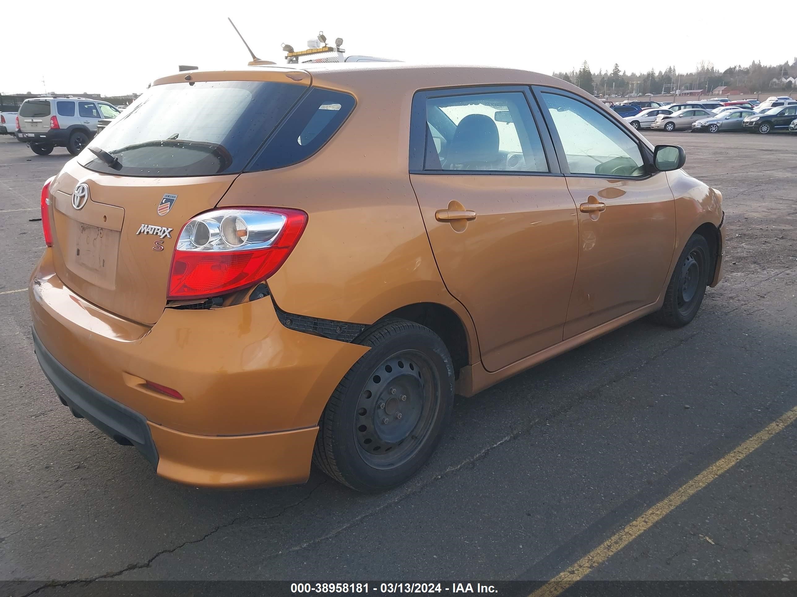 Photo 3 VIN: 2T1KE40E19C030351 - TOYOTA MATRIX 