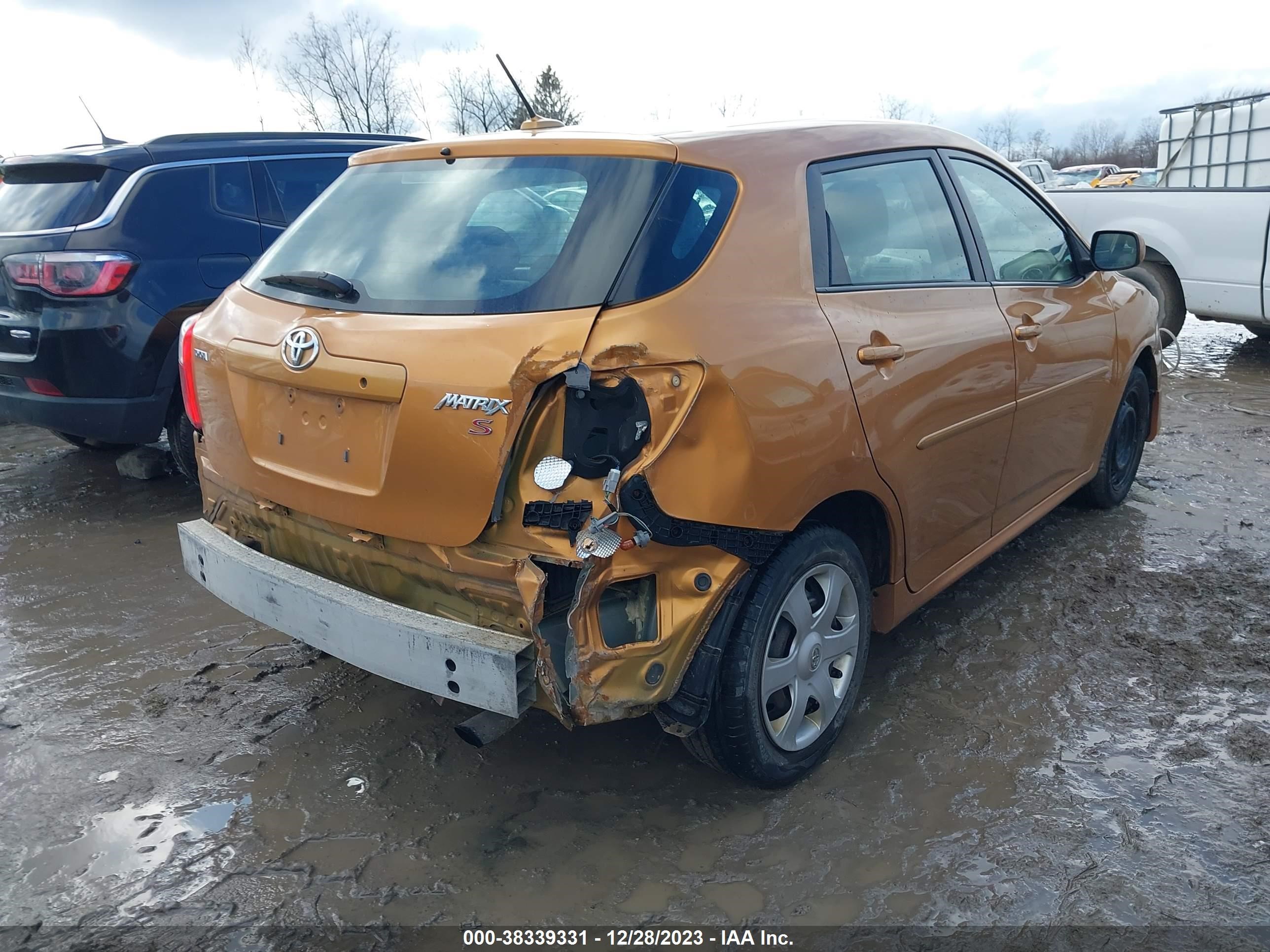 Photo 3 VIN: 2T1KE40E29C006284 - TOYOTA MATRIX 