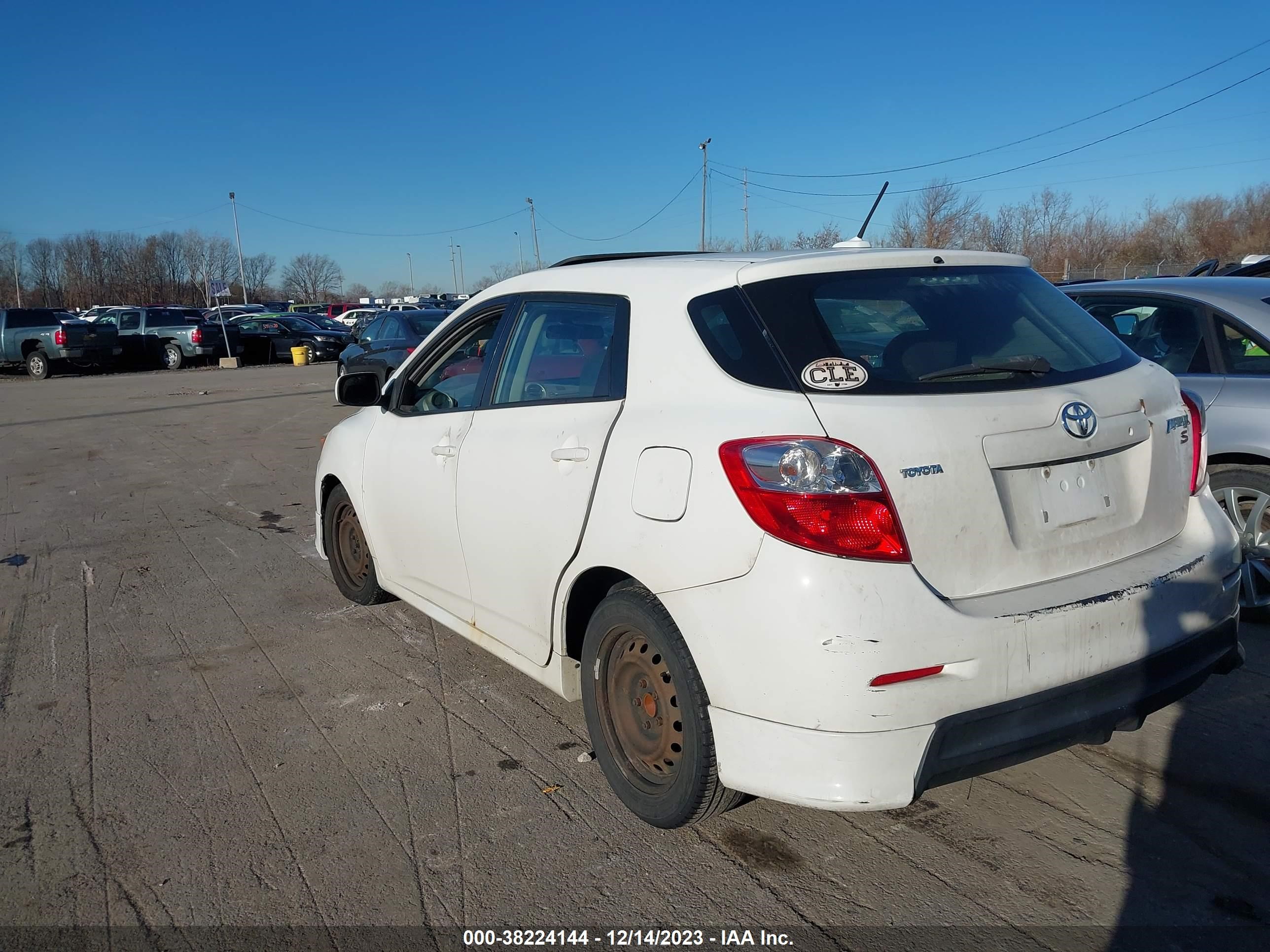 Photo 2 VIN: 2T1KE40E29C028771 - TOYOTA MATRIX 