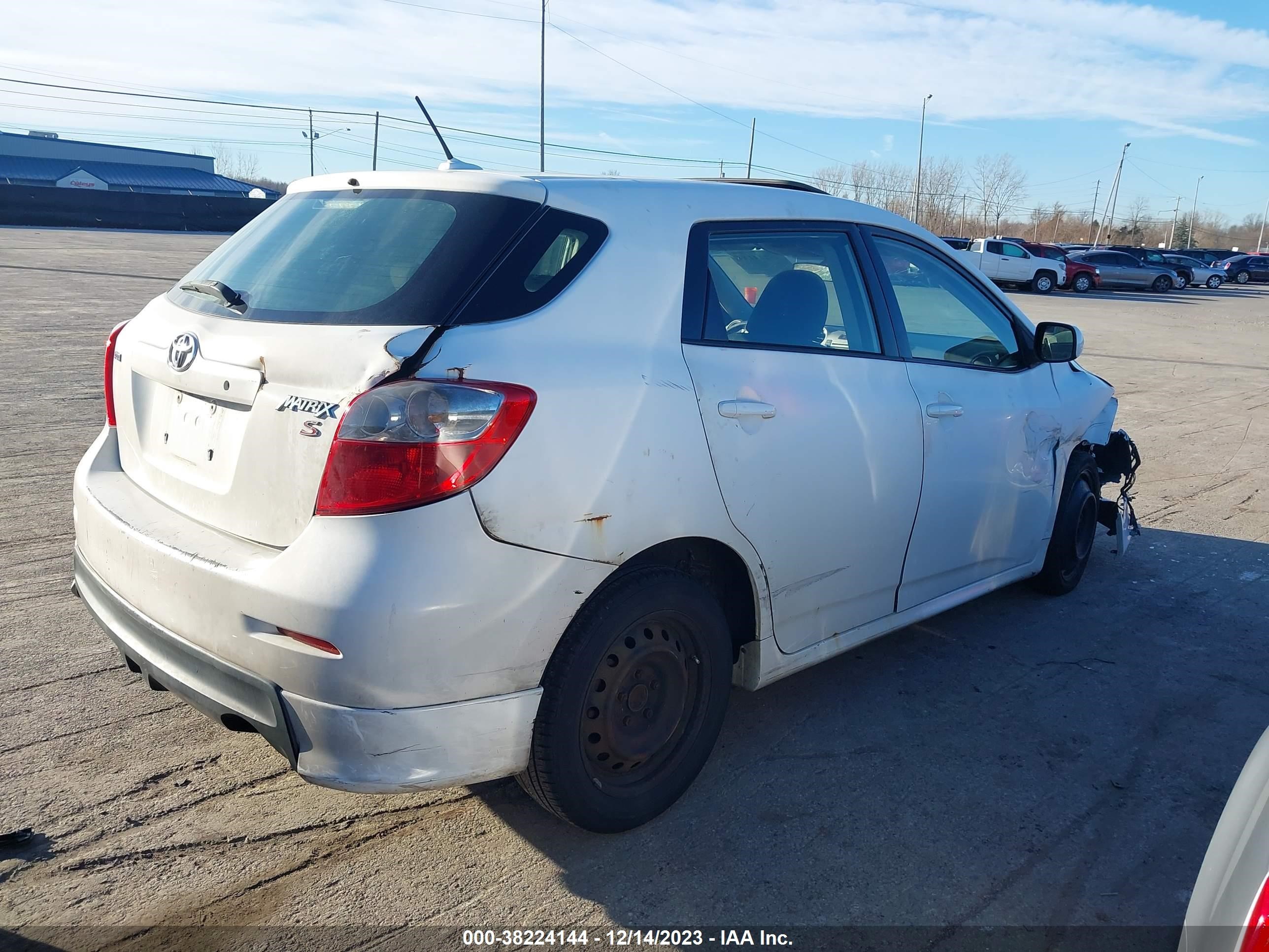 Photo 3 VIN: 2T1KE40E29C028771 - TOYOTA MATRIX 