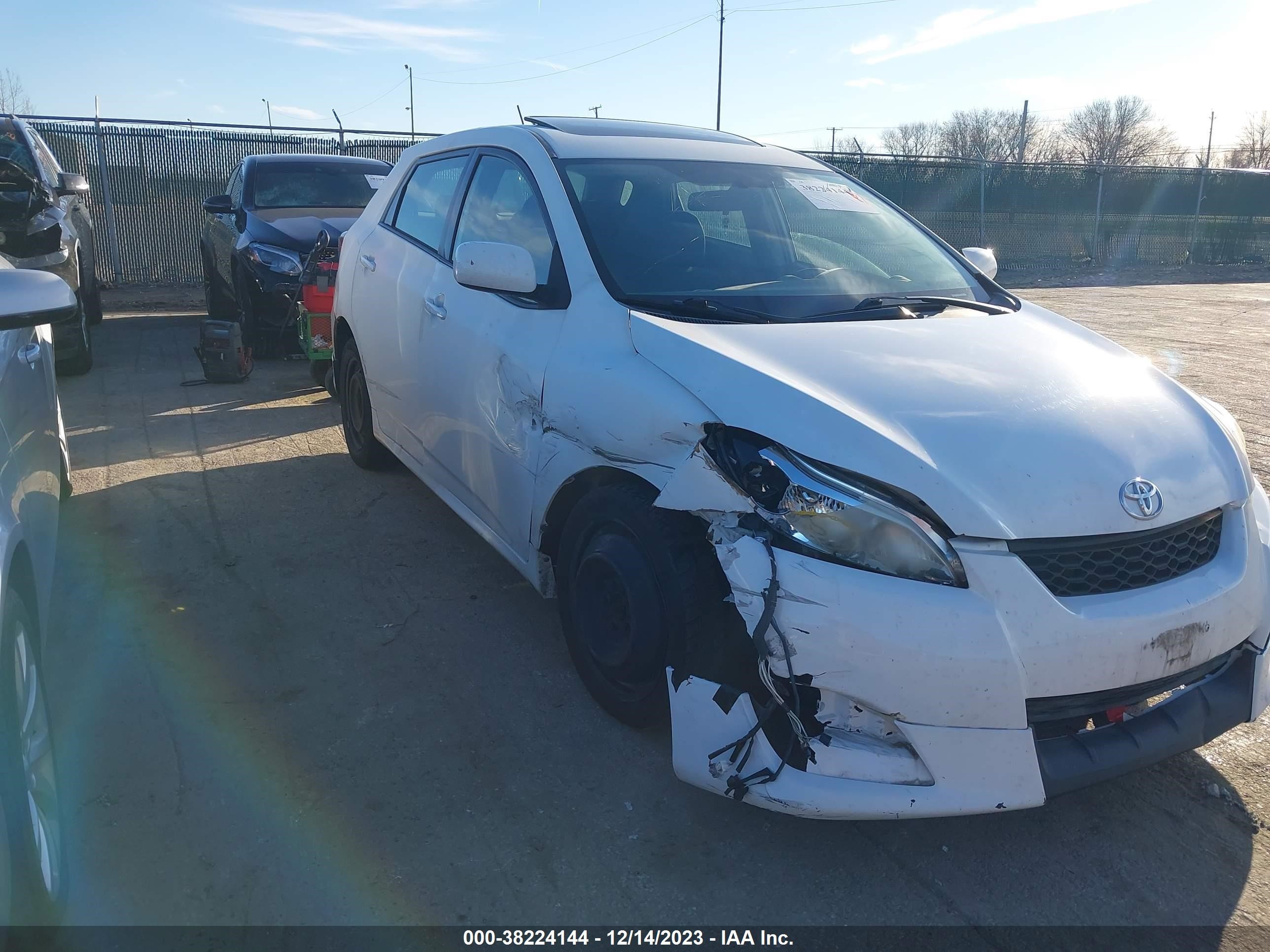 Photo 5 VIN: 2T1KE40E29C028771 - TOYOTA MATRIX 