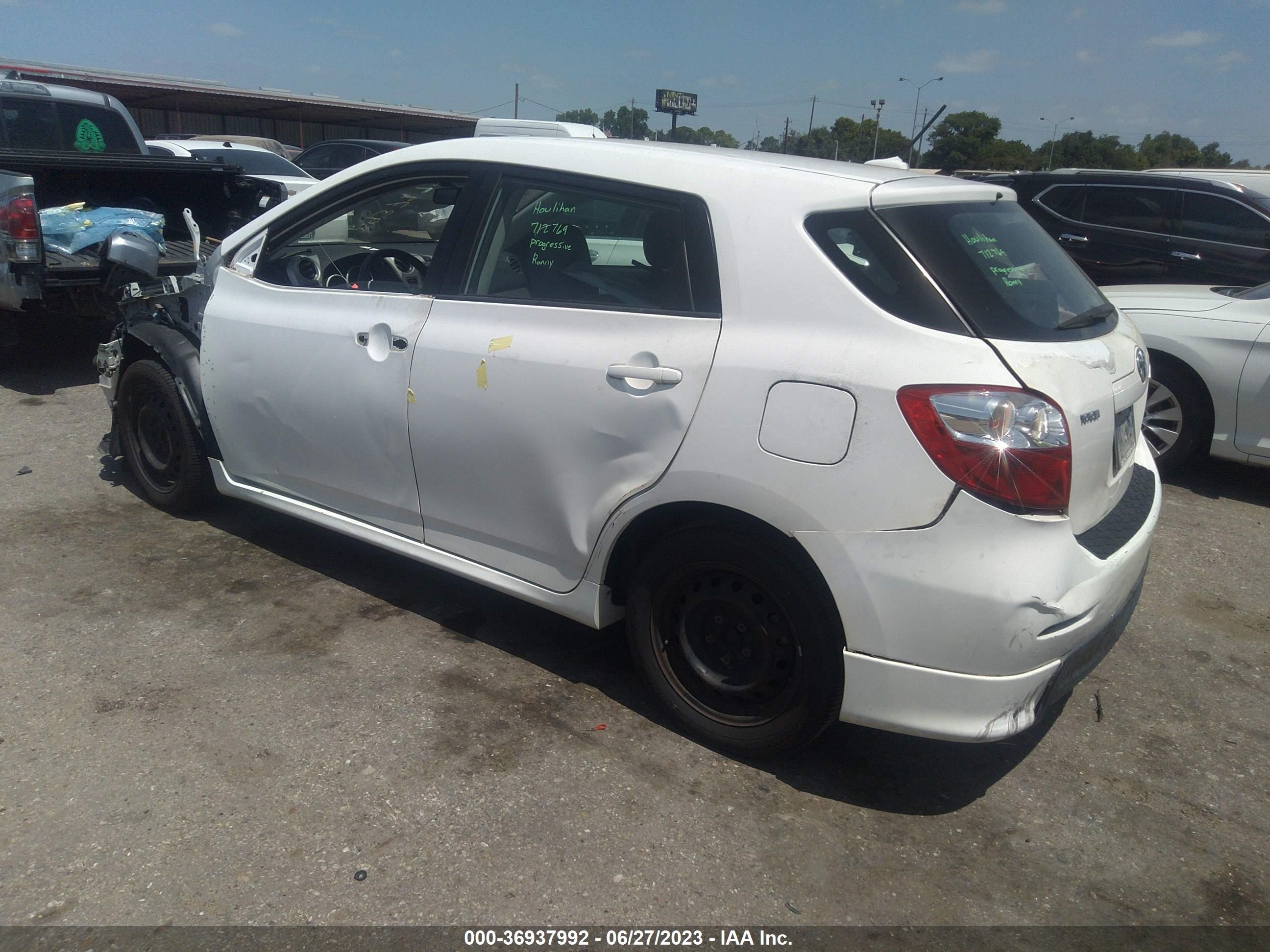 Photo 2 VIN: 2T1KE40E39C028262 - TOYOTA MATRIX 