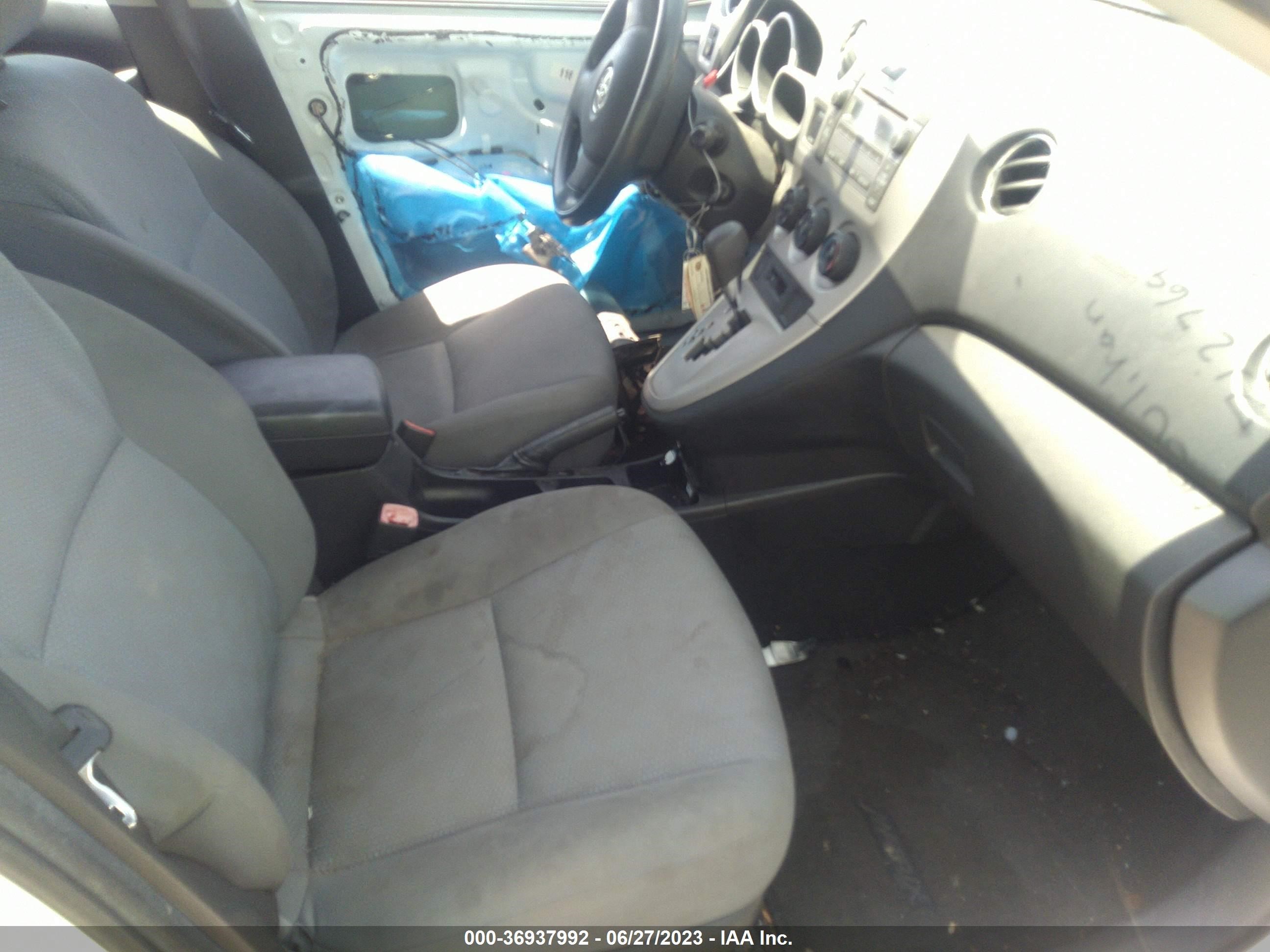 Photo 4 VIN: 2T1KE40E39C028262 - TOYOTA MATRIX 