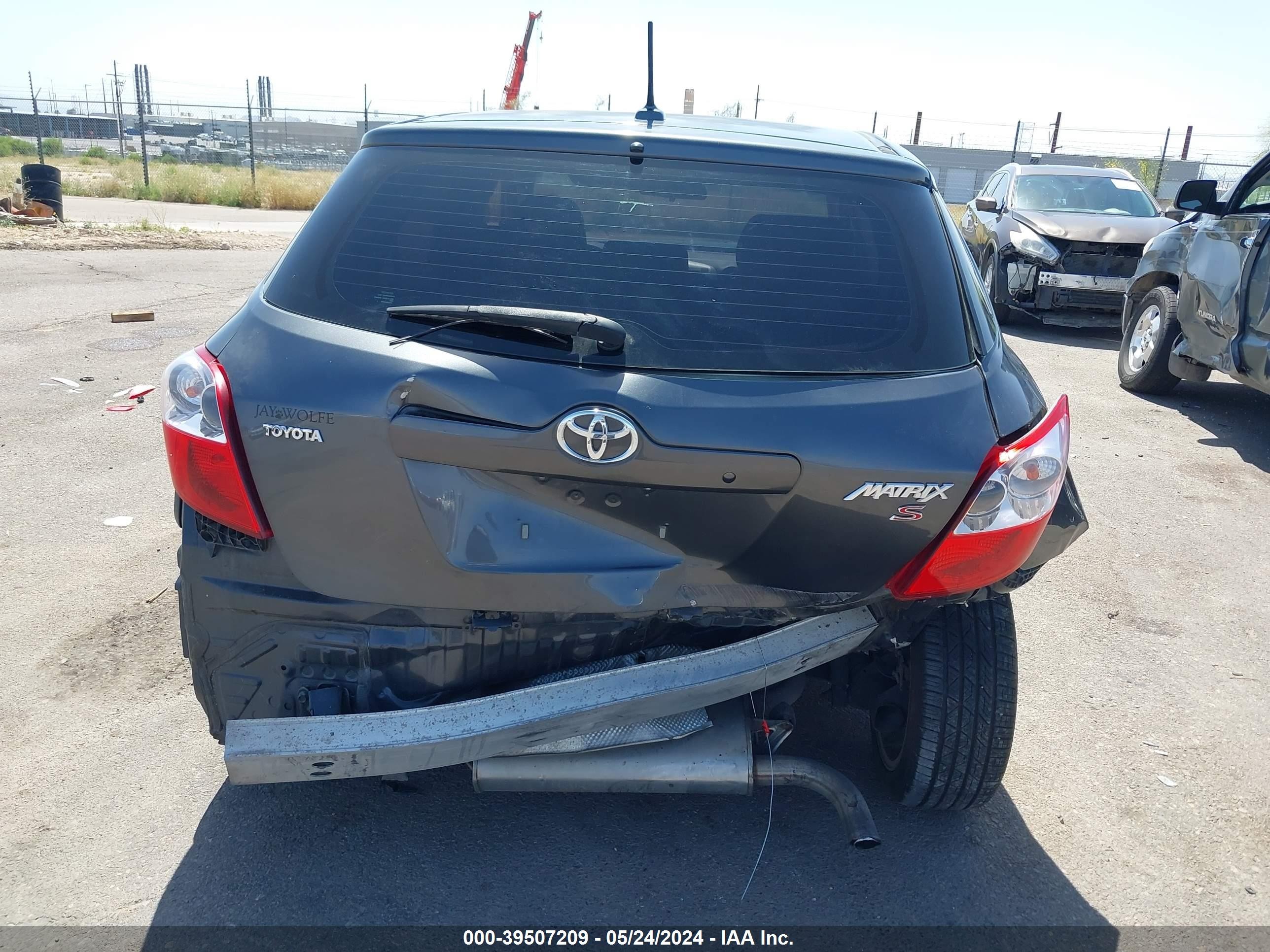 Photo 16 VIN: 2T1KE40E49C024138 - TOYOTA MATRIX 