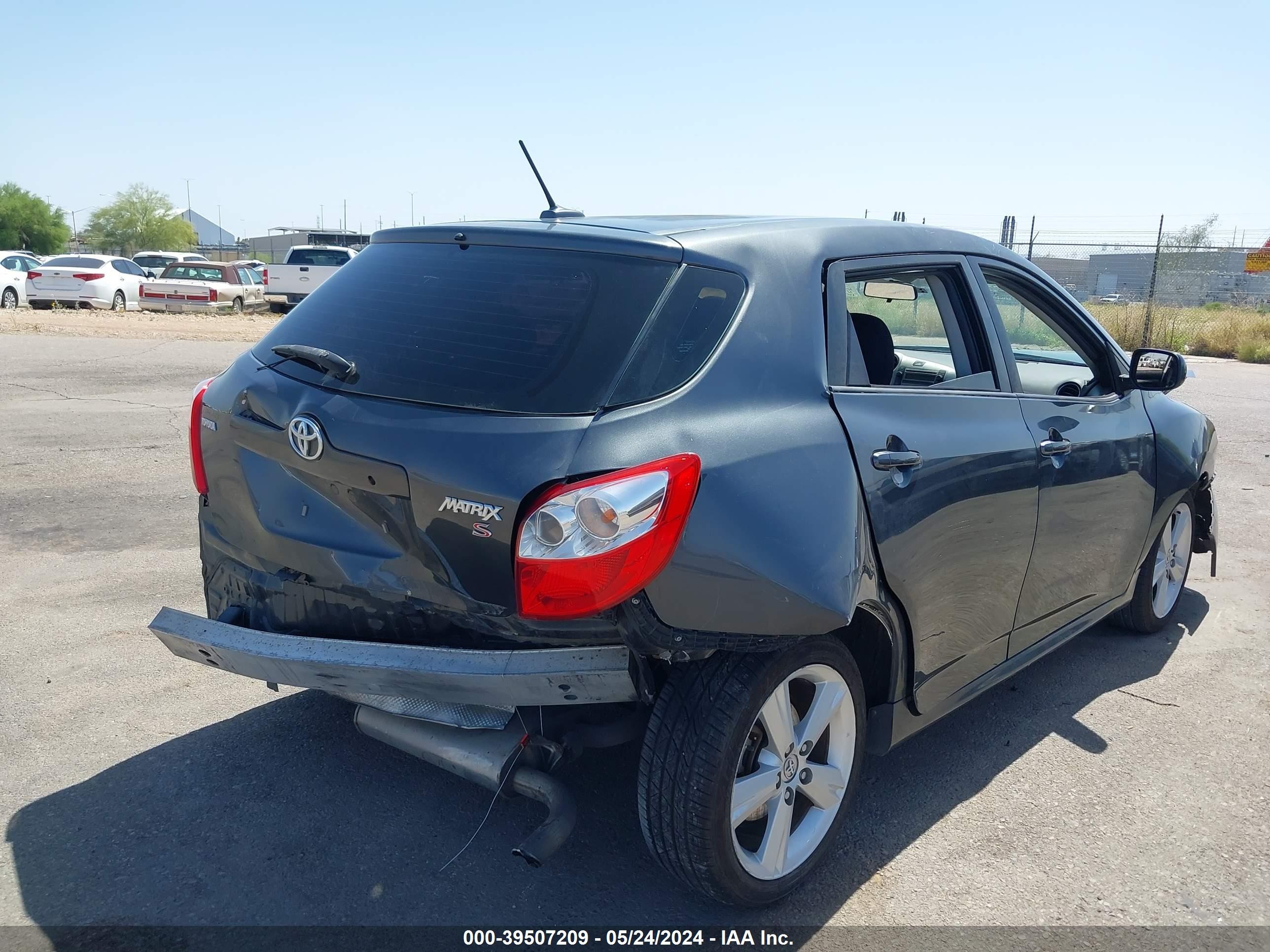 Photo 5 VIN: 2T1KE40E49C024138 - TOYOTA MATRIX 