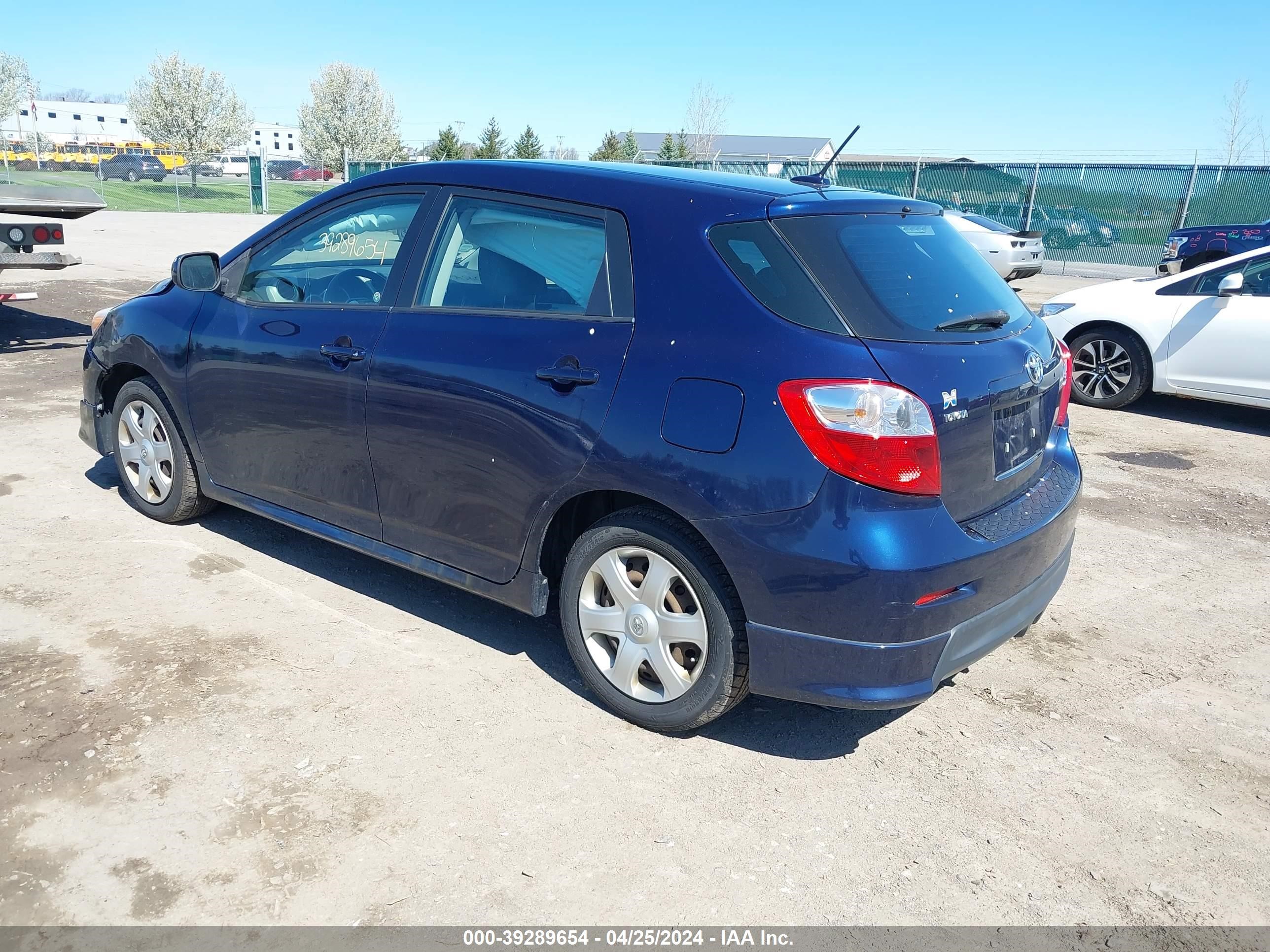 Photo 2 VIN: 2T1KE40E59C011785 - TOYOTA MATRIX 